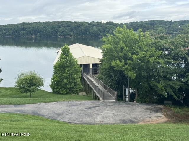 3223 Lowes Landing Louisville TN 37777
