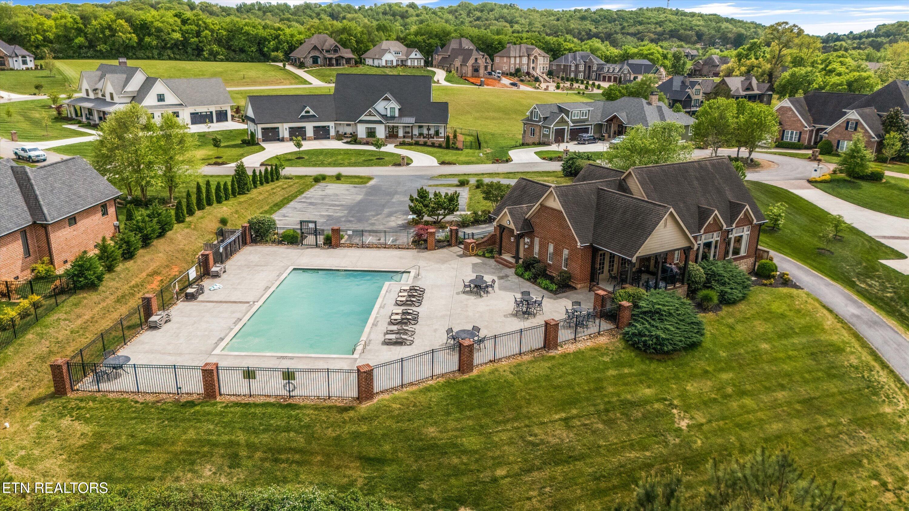 3223 Lowes Landing Louisville TN 37777