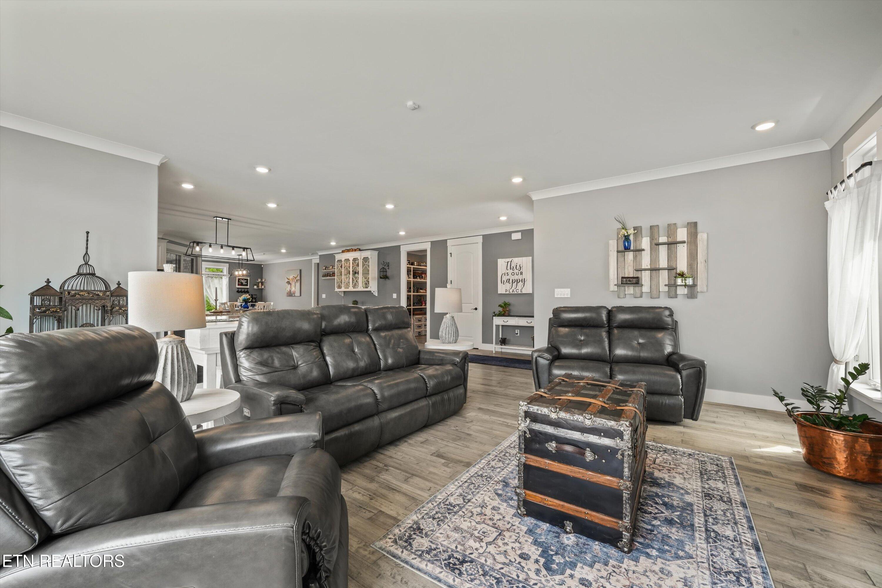 3223 Lowes Landing Louisville TN 37777