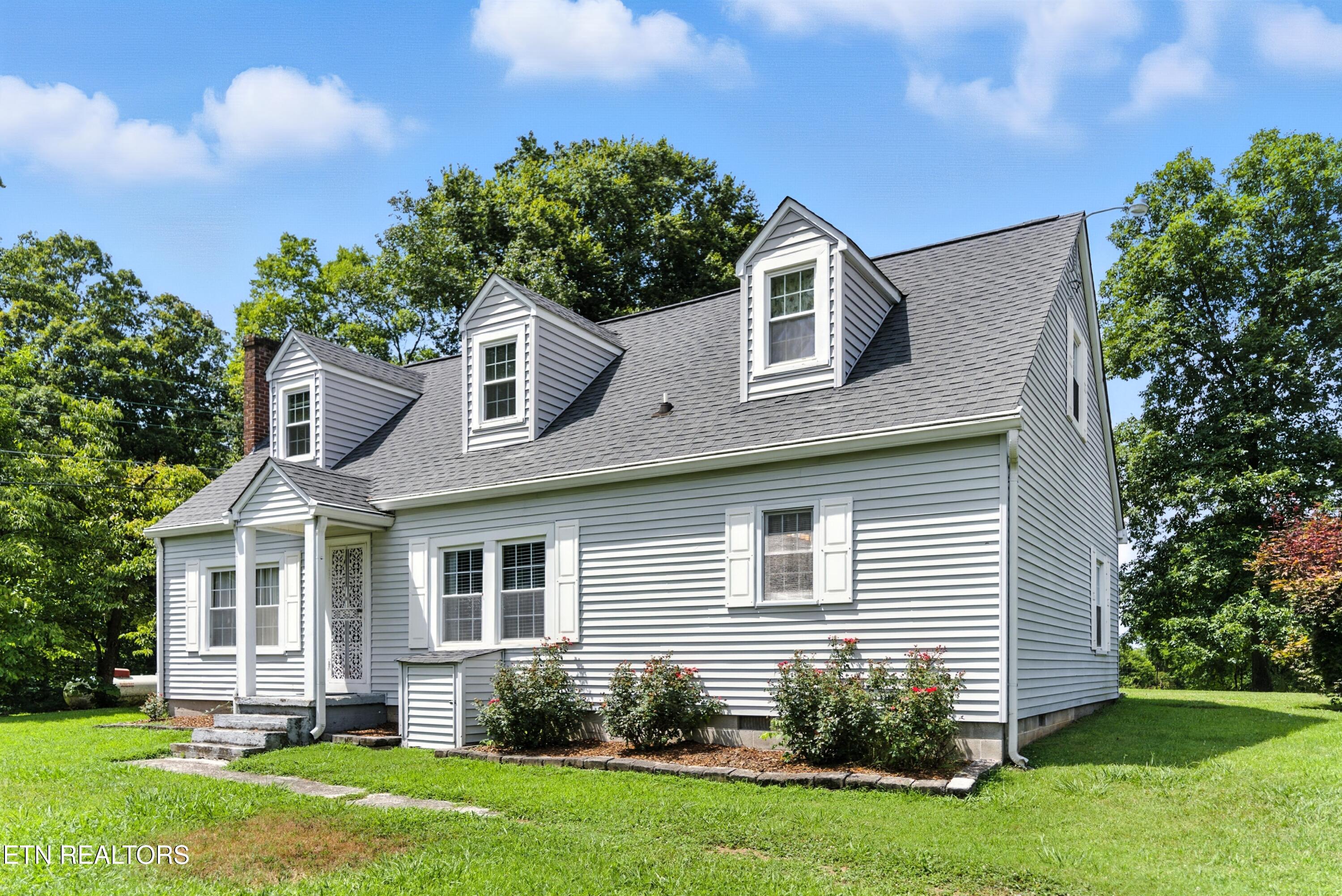 125 Barnes Lane Strawberry Plains TN 37871