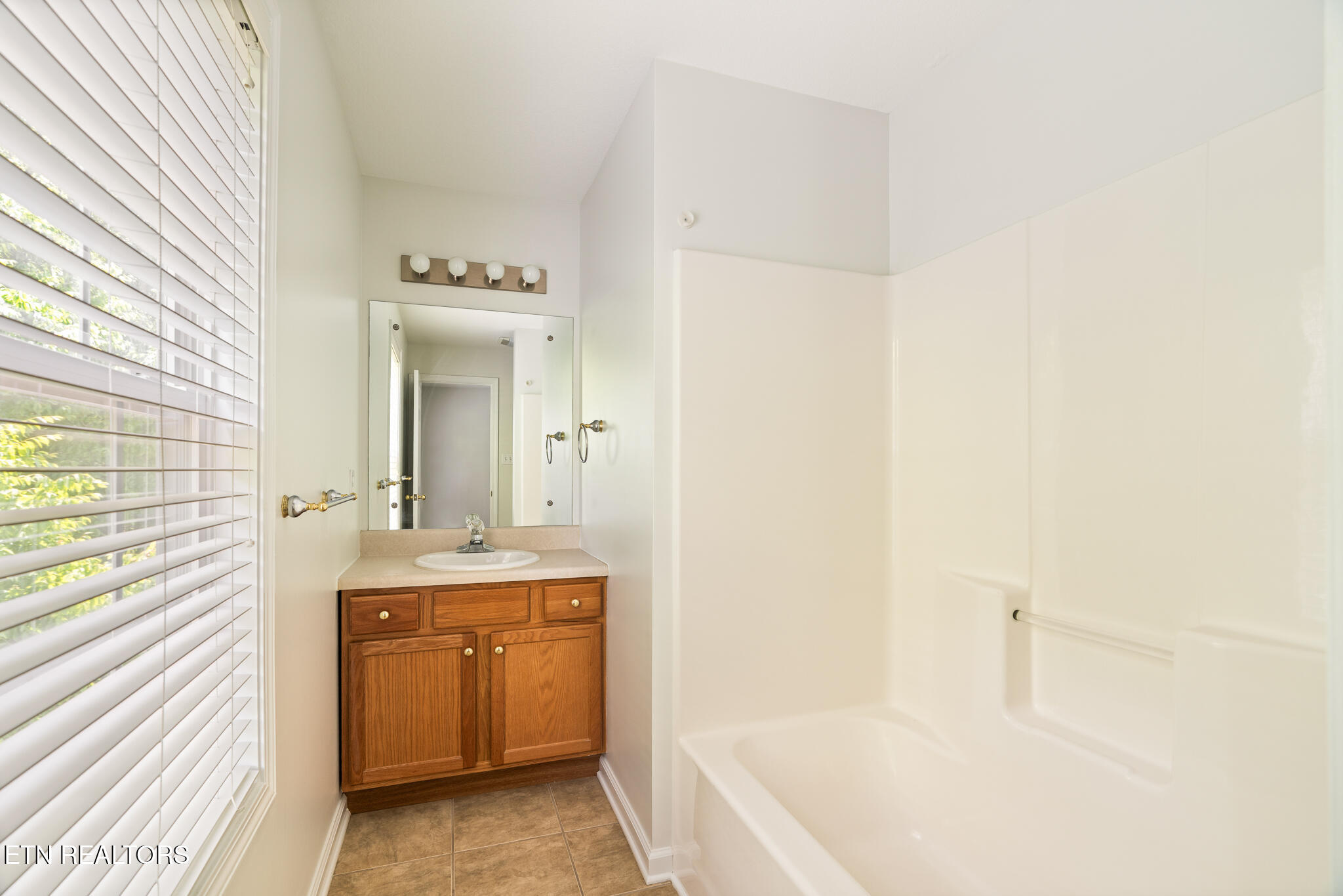 3933 Archibald Way Knoxville TN 37938