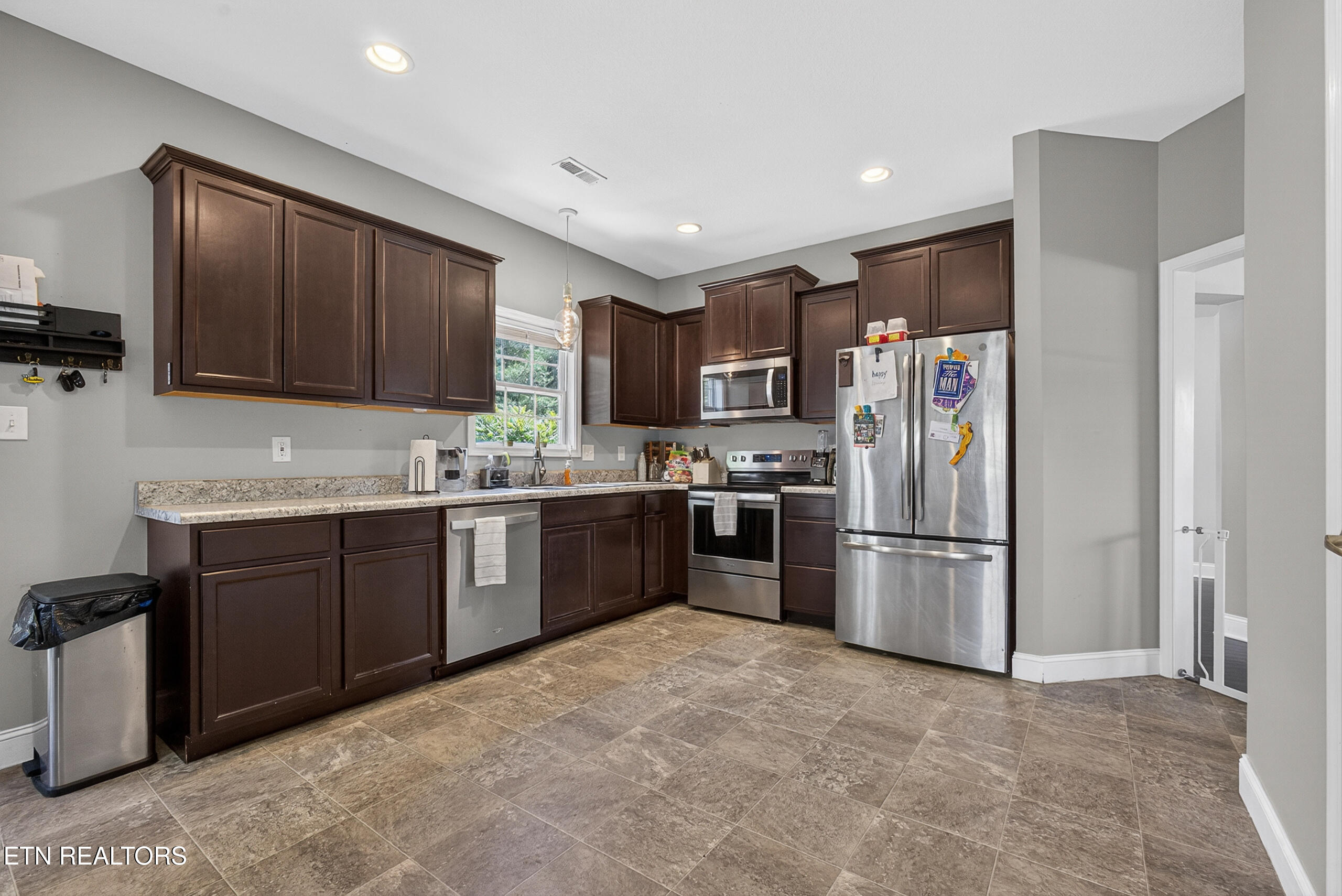 2748 Southwinds Circle Sevierville TN 37876