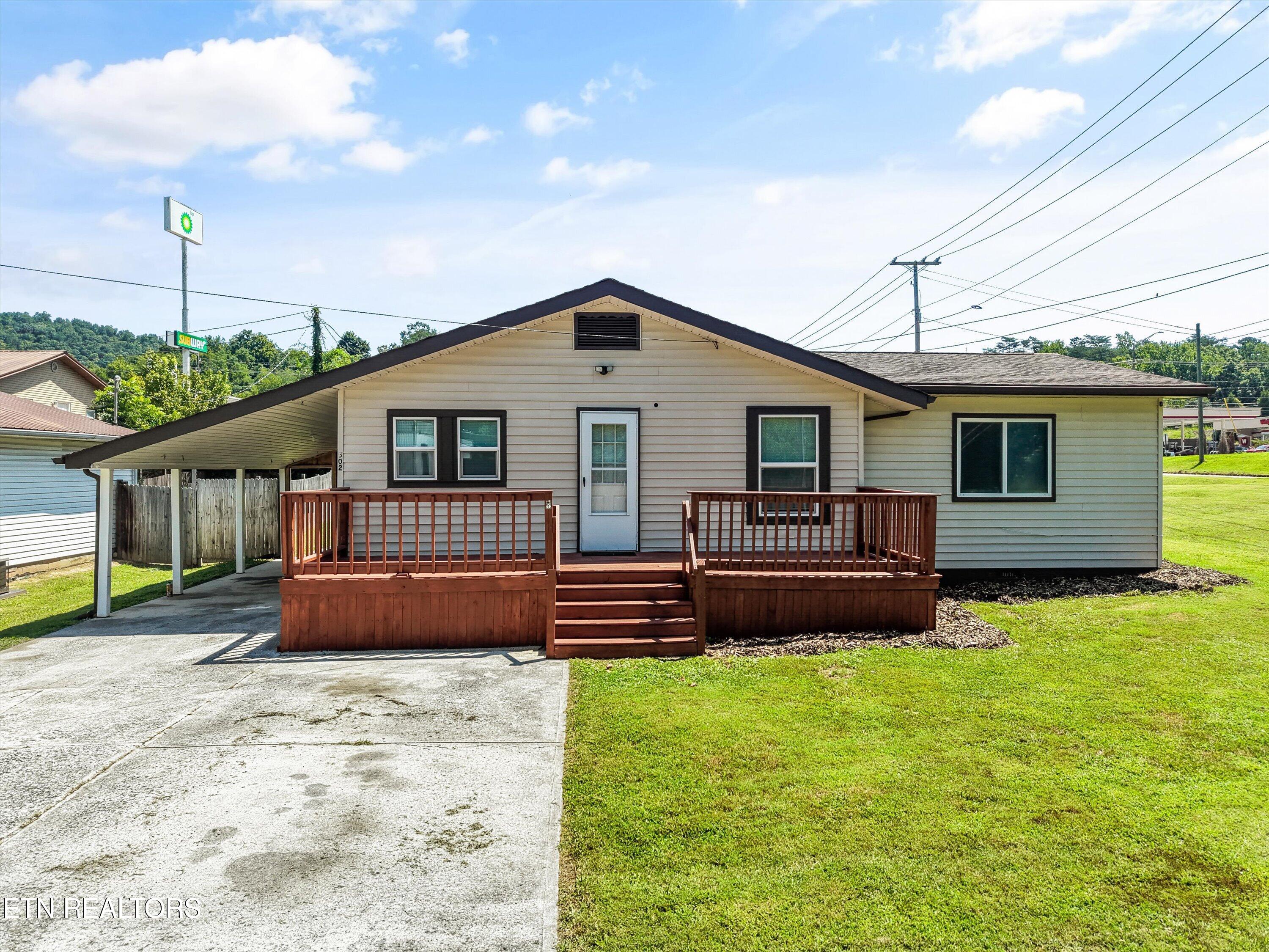 502 Wallace Avenue Rocky Top TN 37769