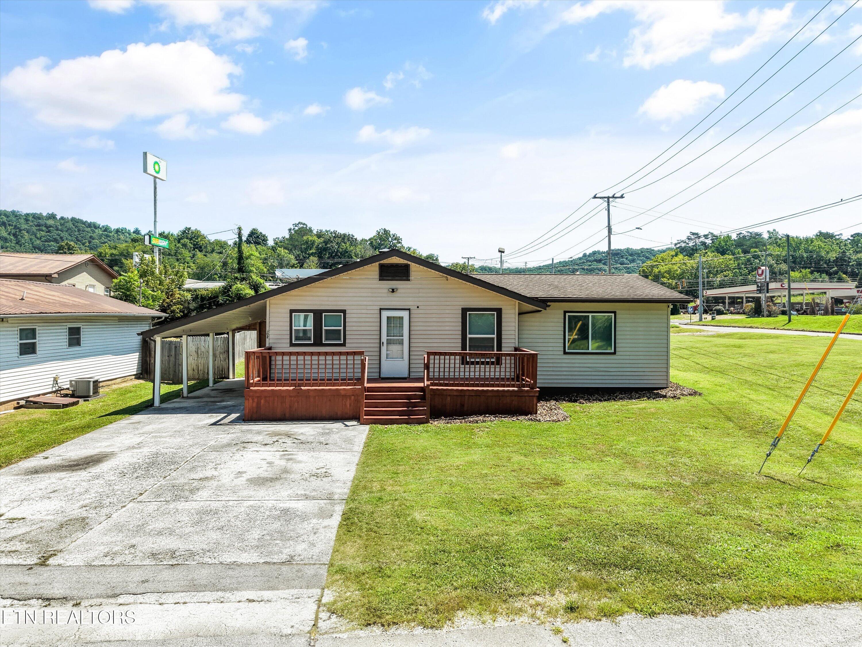 502 Wallace Avenue Rocky Top TN 37769