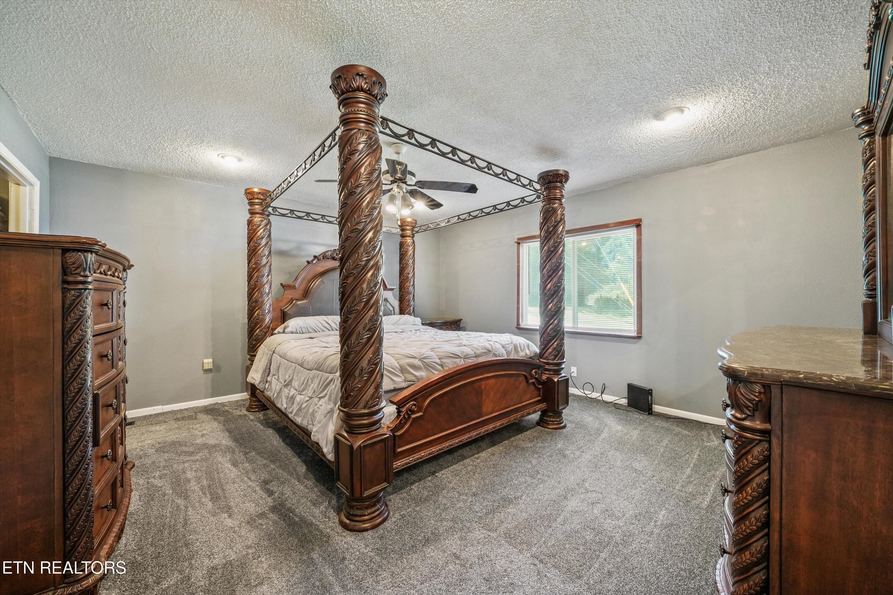 502 Wallace Avenue Rocky Top TN 37769