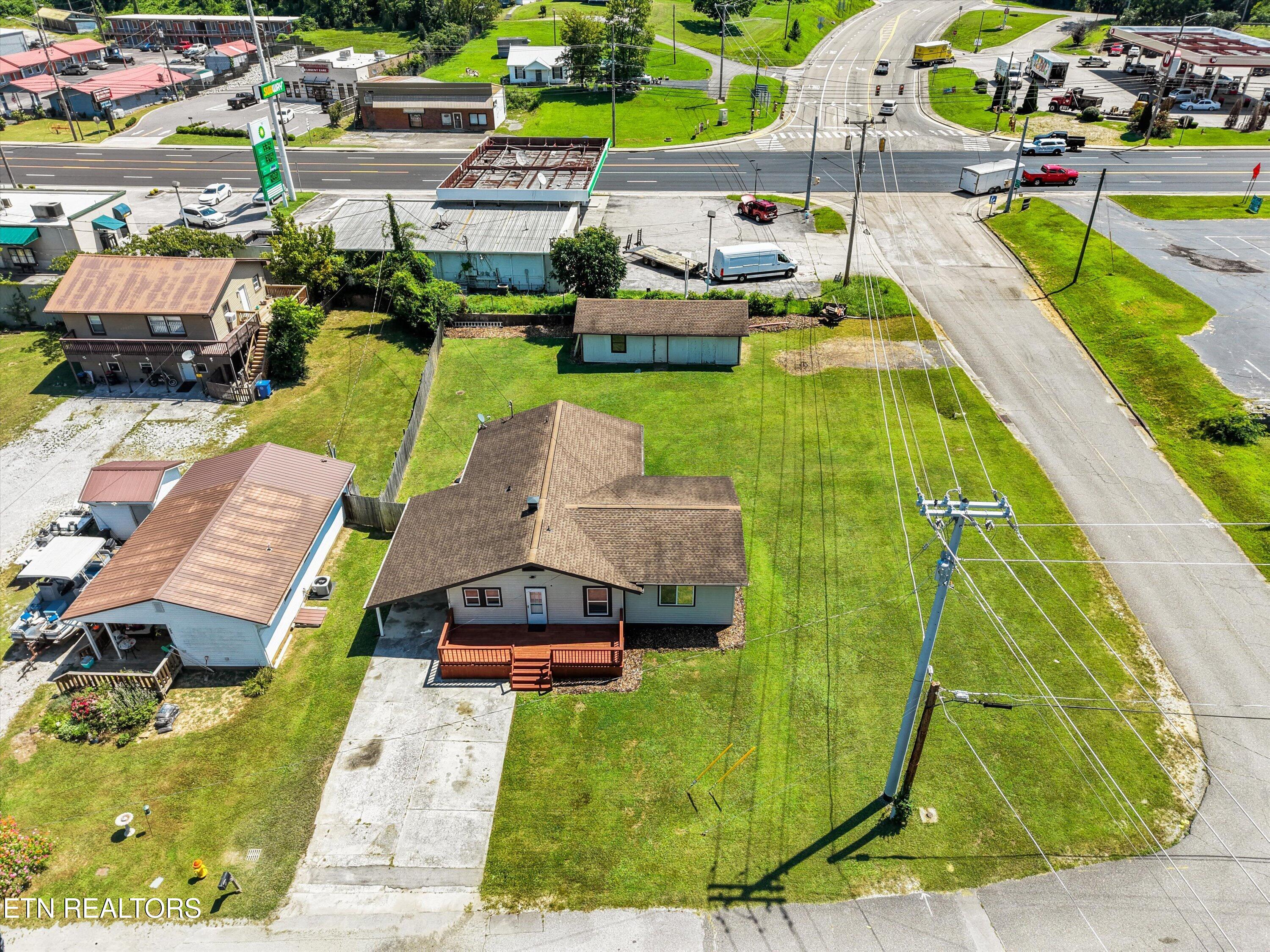 502 Wallace Avenue Rocky Top TN 37769