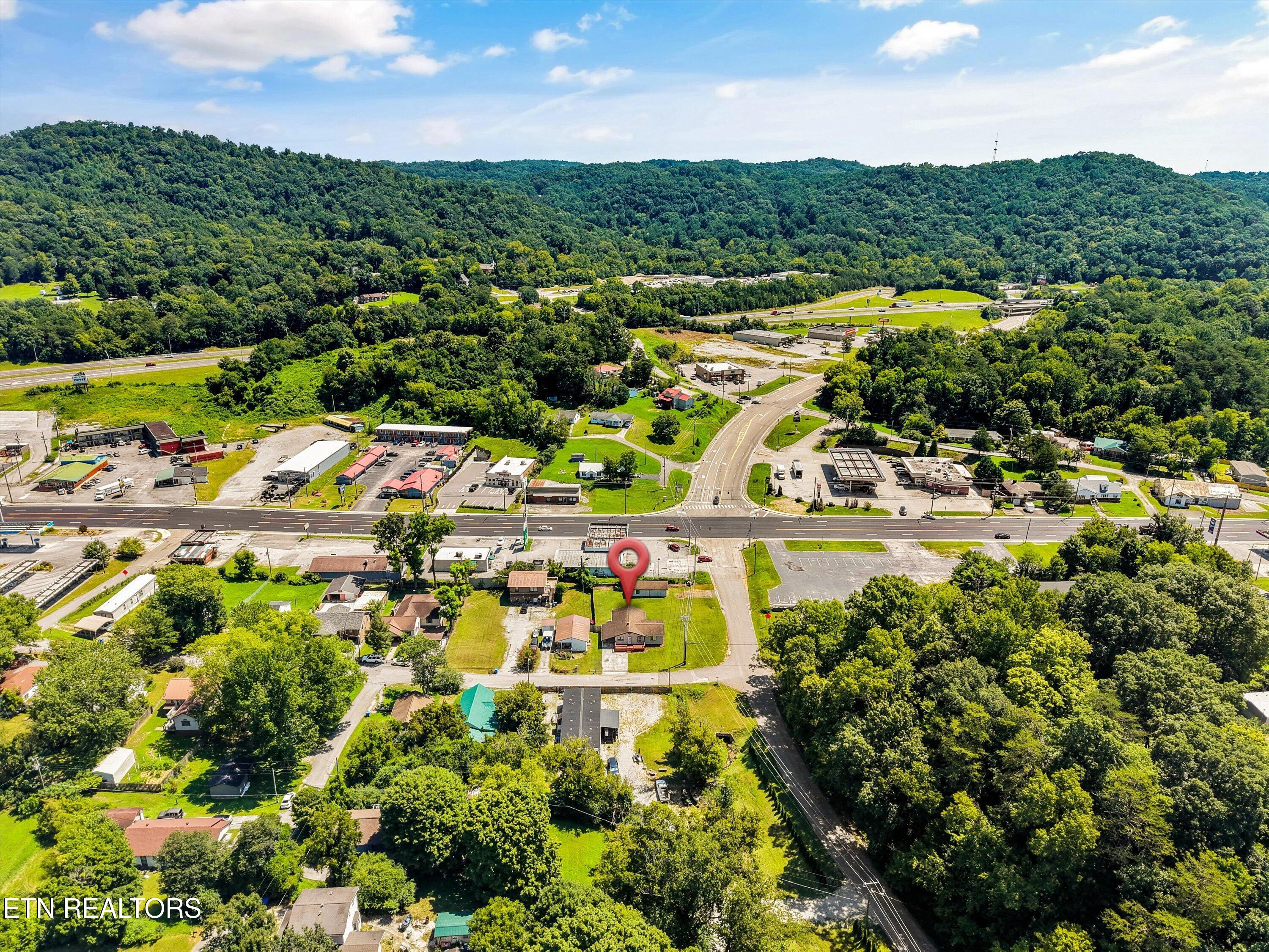 502 Wallace Avenue Rocky Top TN 37769