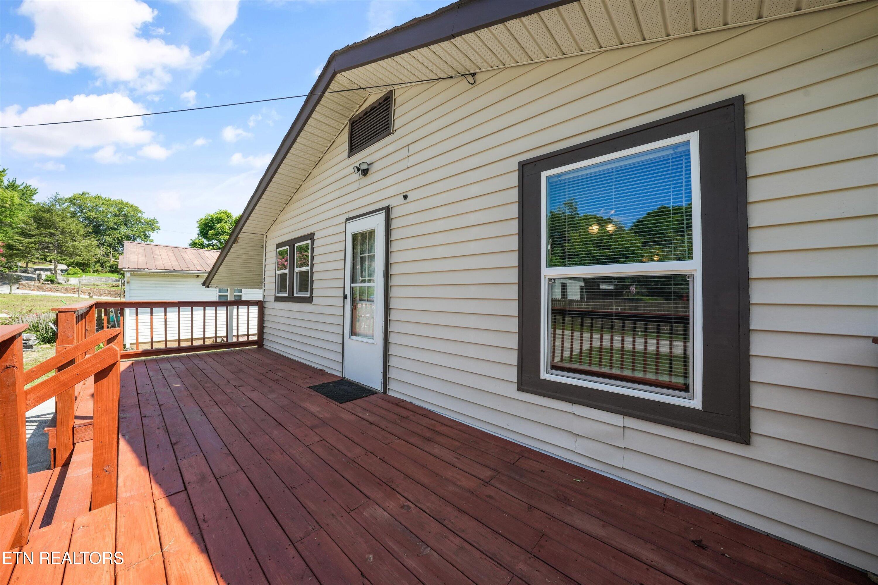 502 Wallace Avenue Rocky Top TN 37769