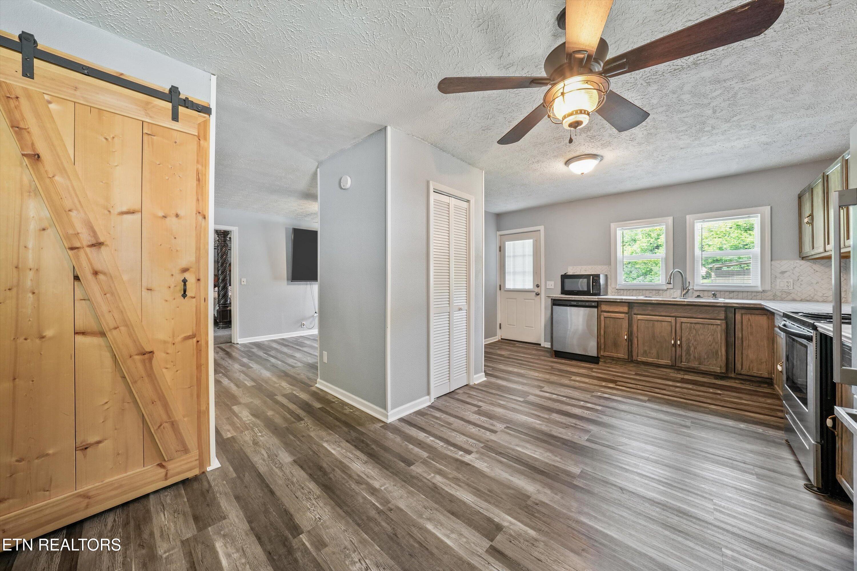 502 Wallace Avenue Rocky Top TN 37769
