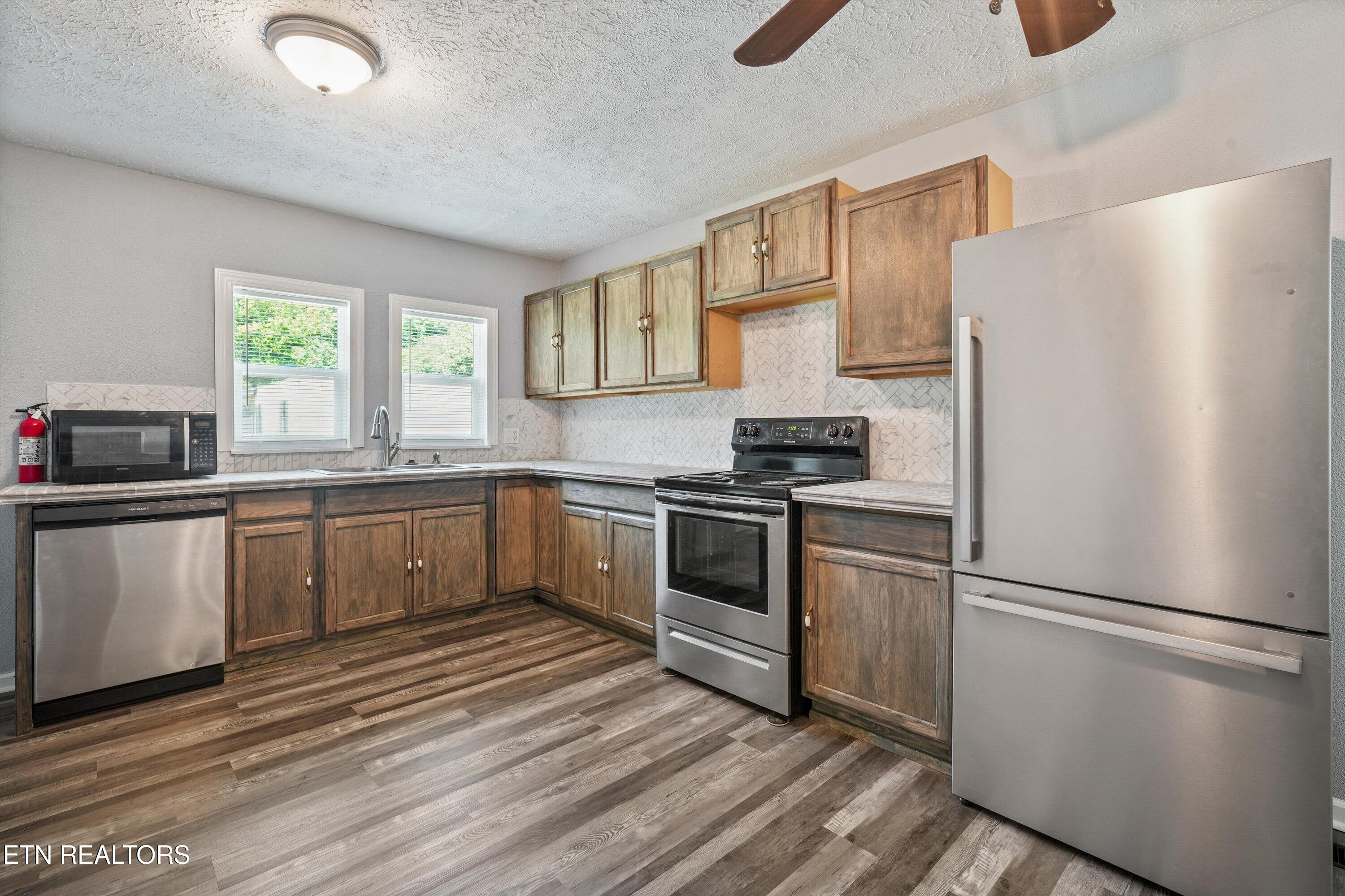 502 Wallace Avenue Rocky Top TN 37769