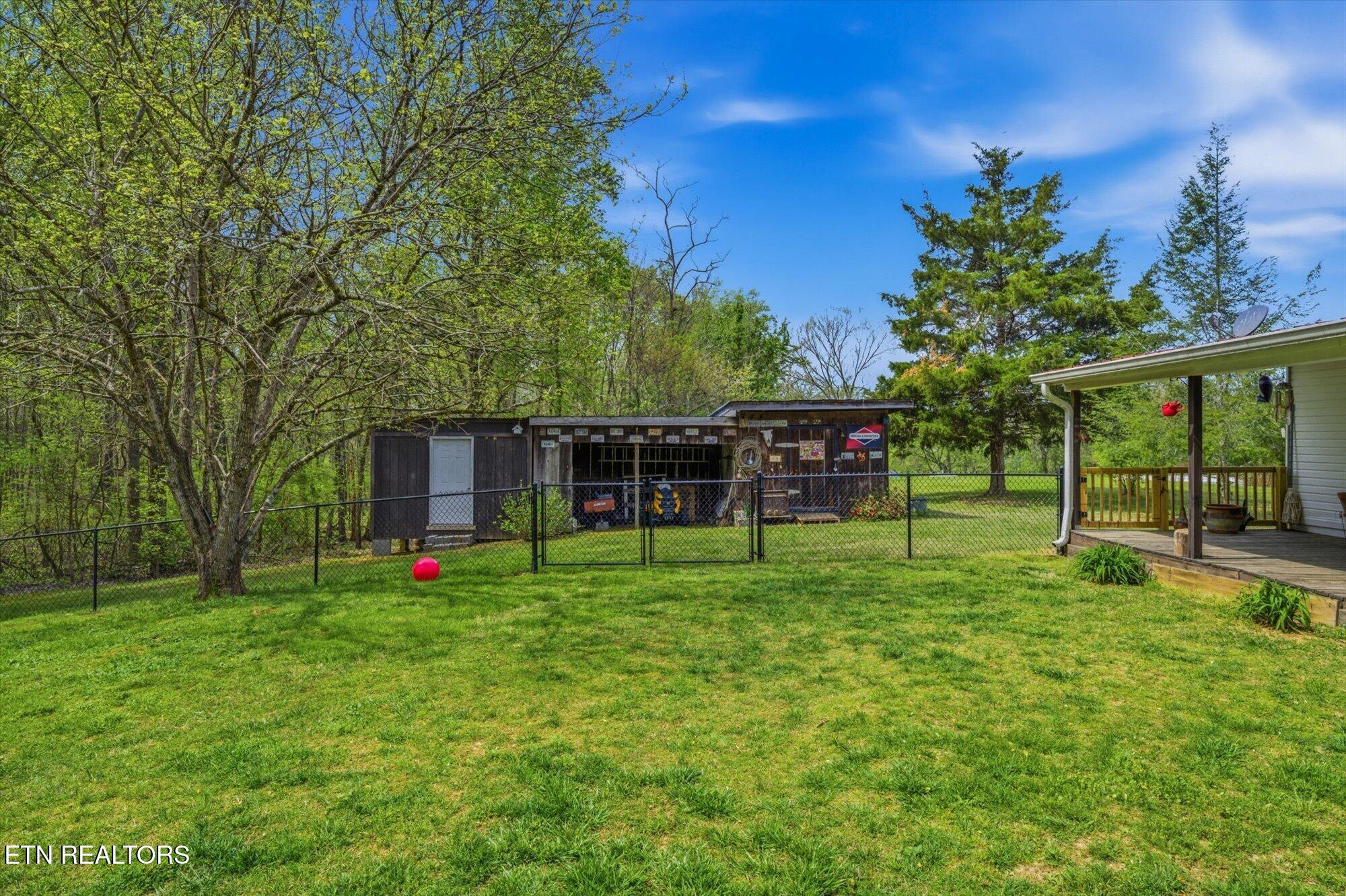 2779 River Road Ten Mile TN 37880
