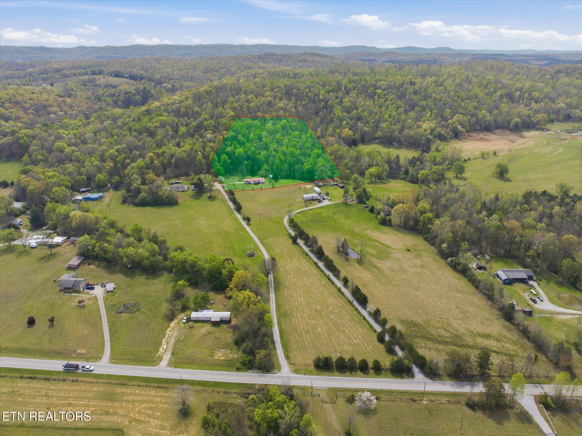 2779 River Road Ten Mile TN 37880