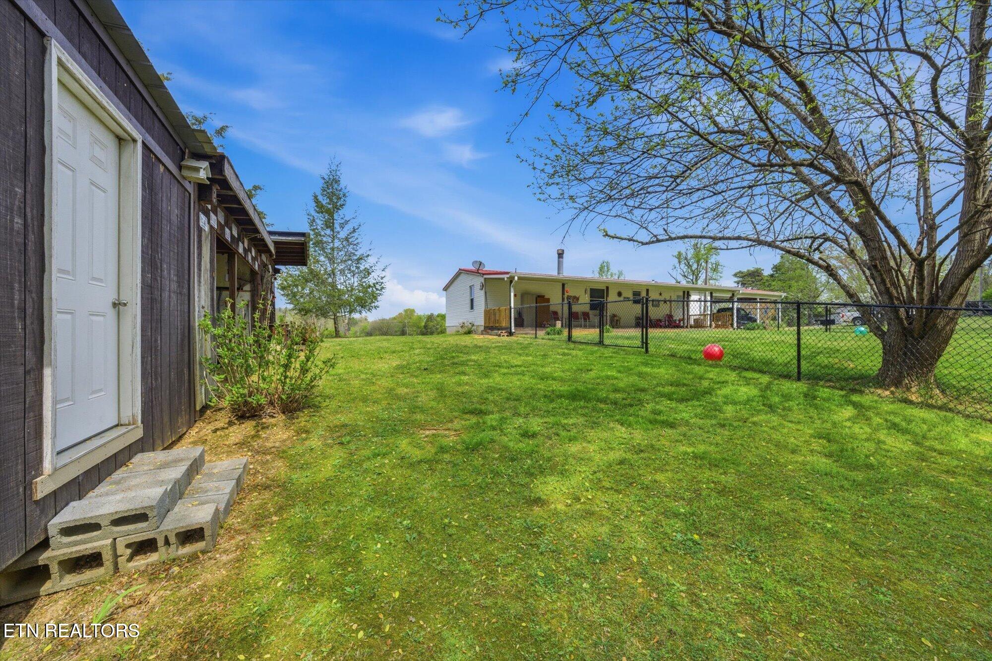 2779 River Road Ten Mile TN 37880