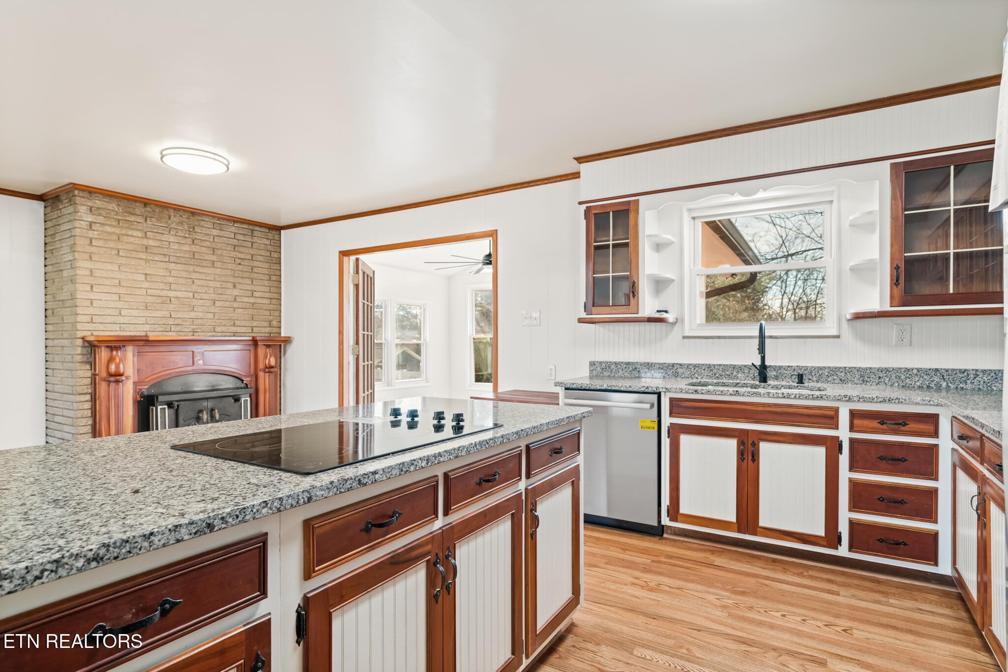 8816 Middlebrook Pike Knoxville TN 37923