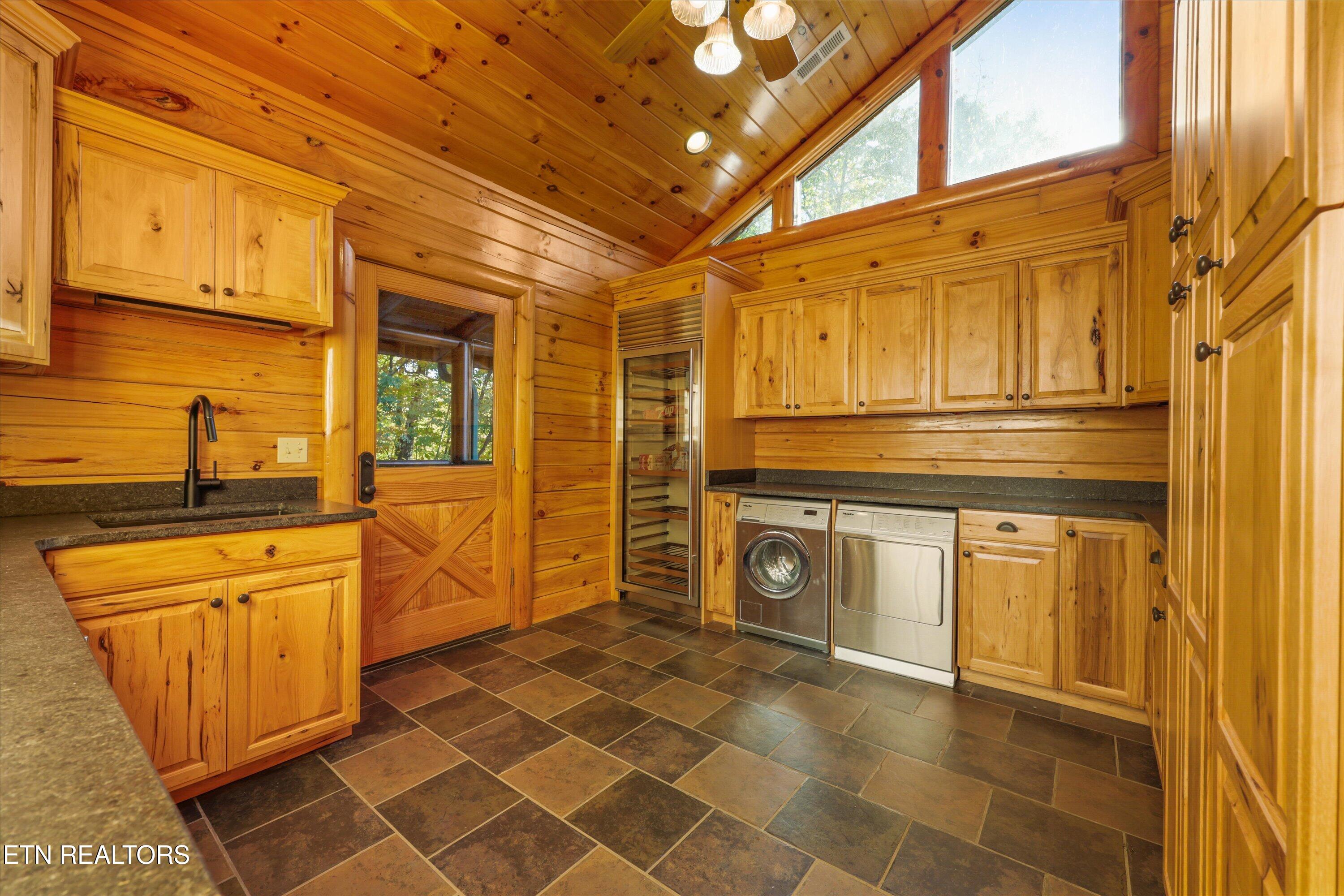 611 Pinnacle Vista Road Gatlinburg TN 37738