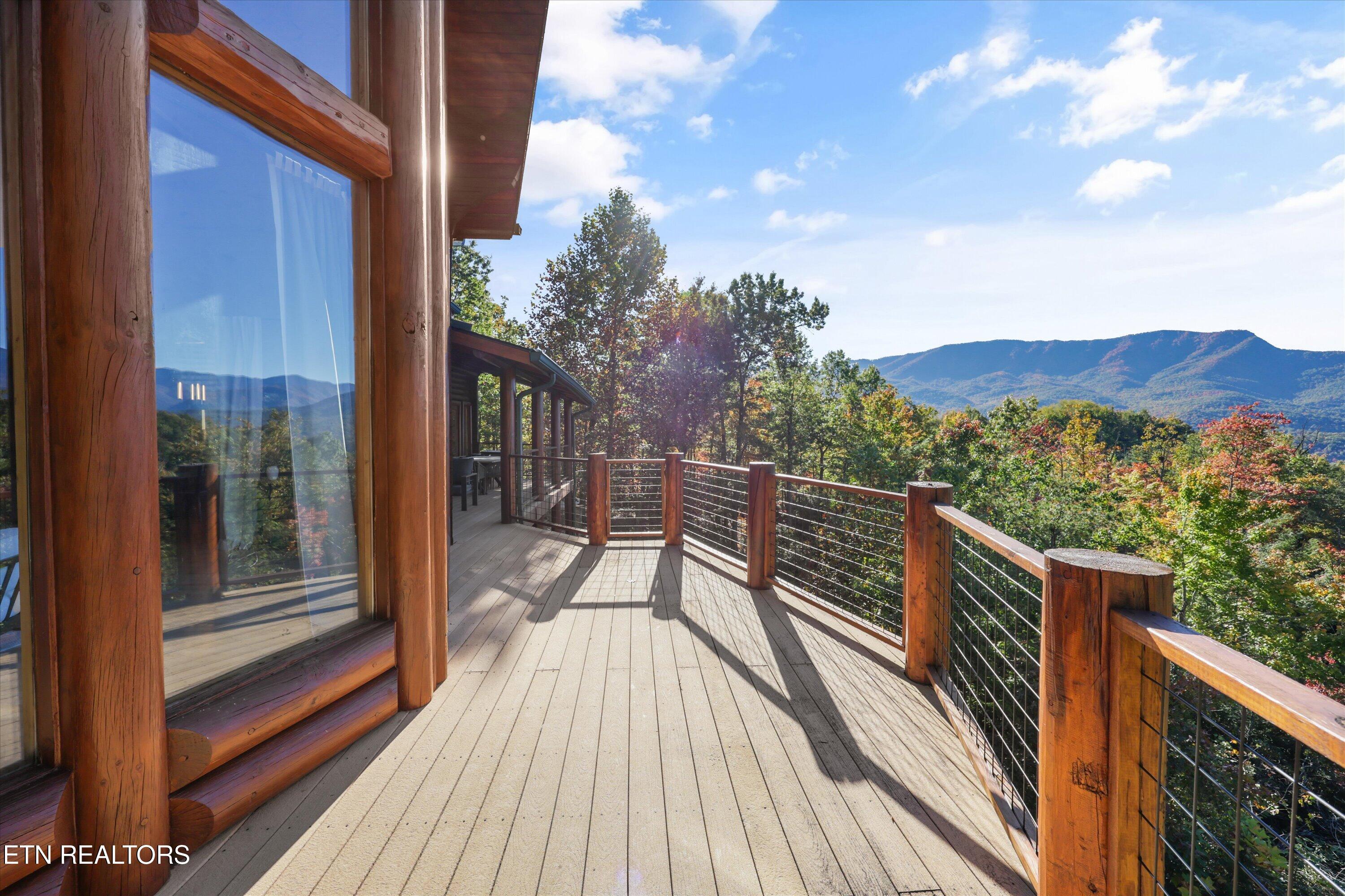 611 Pinnacle Vista Road Gatlinburg TN 37738