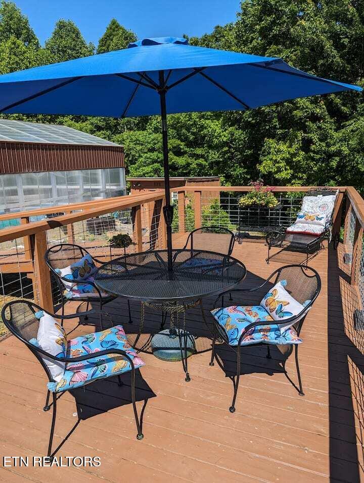 329 B Armstrong Lane Monterey TN 38574