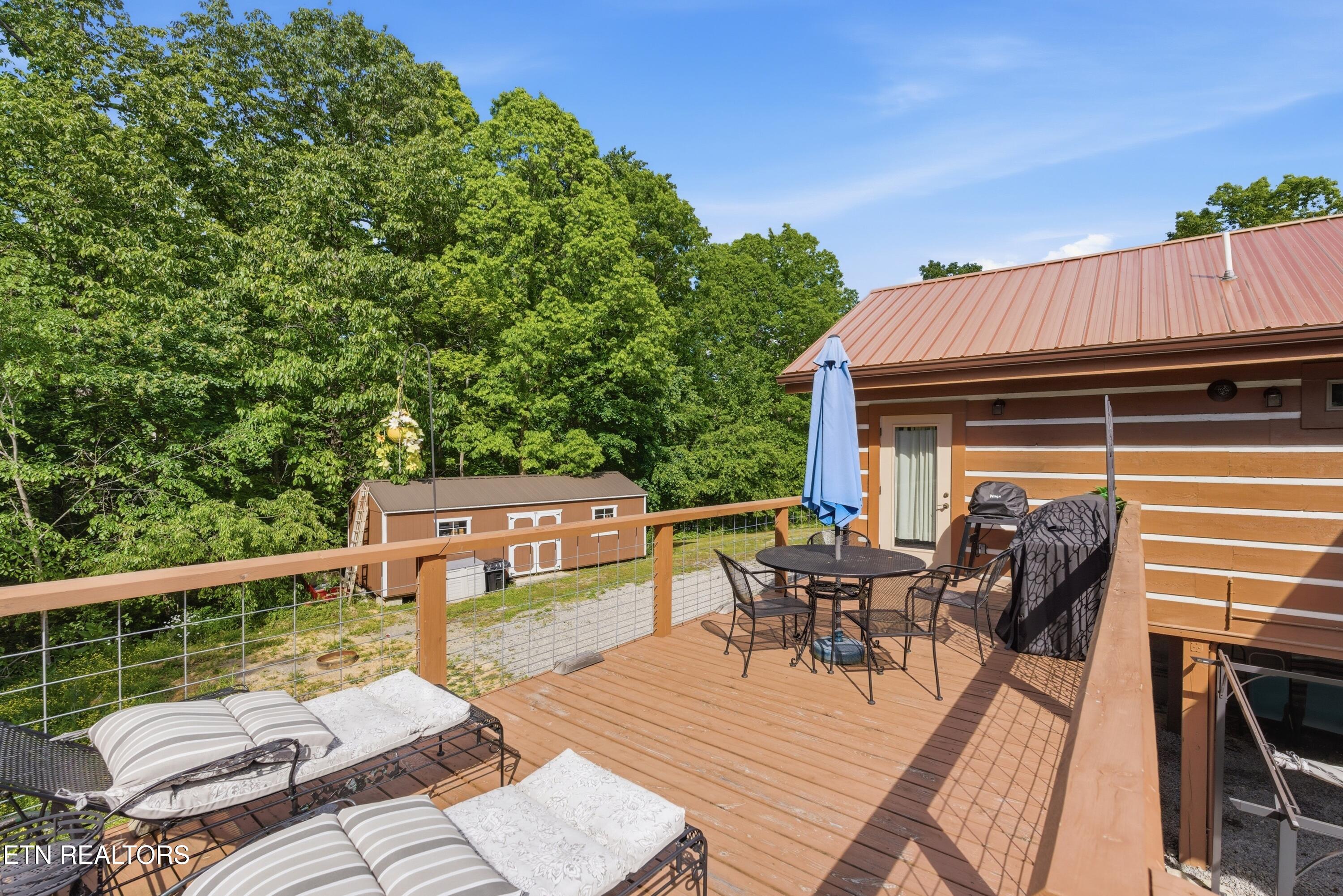 329 B Armstrong Lane Monterey TN 38574