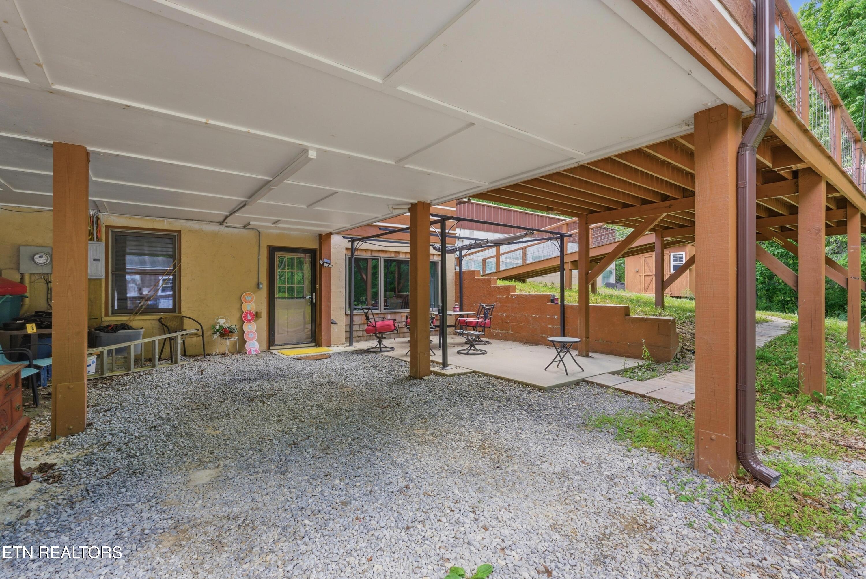 329 B Armstrong Lane Monterey TN 38574