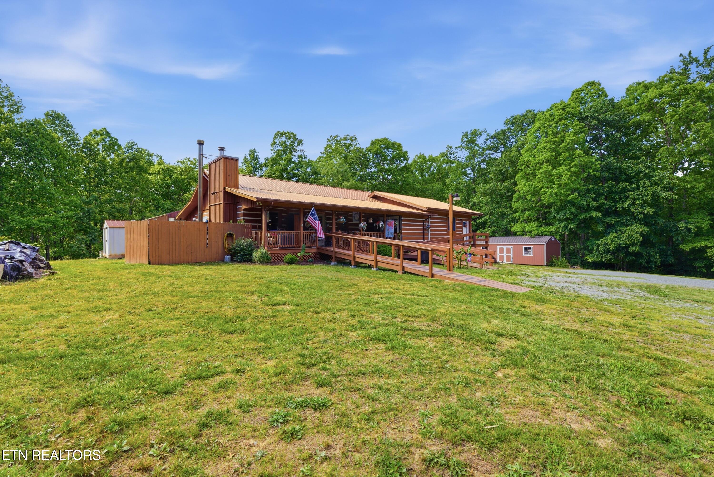 329 B Armstrong Lane Monterey TN 38574