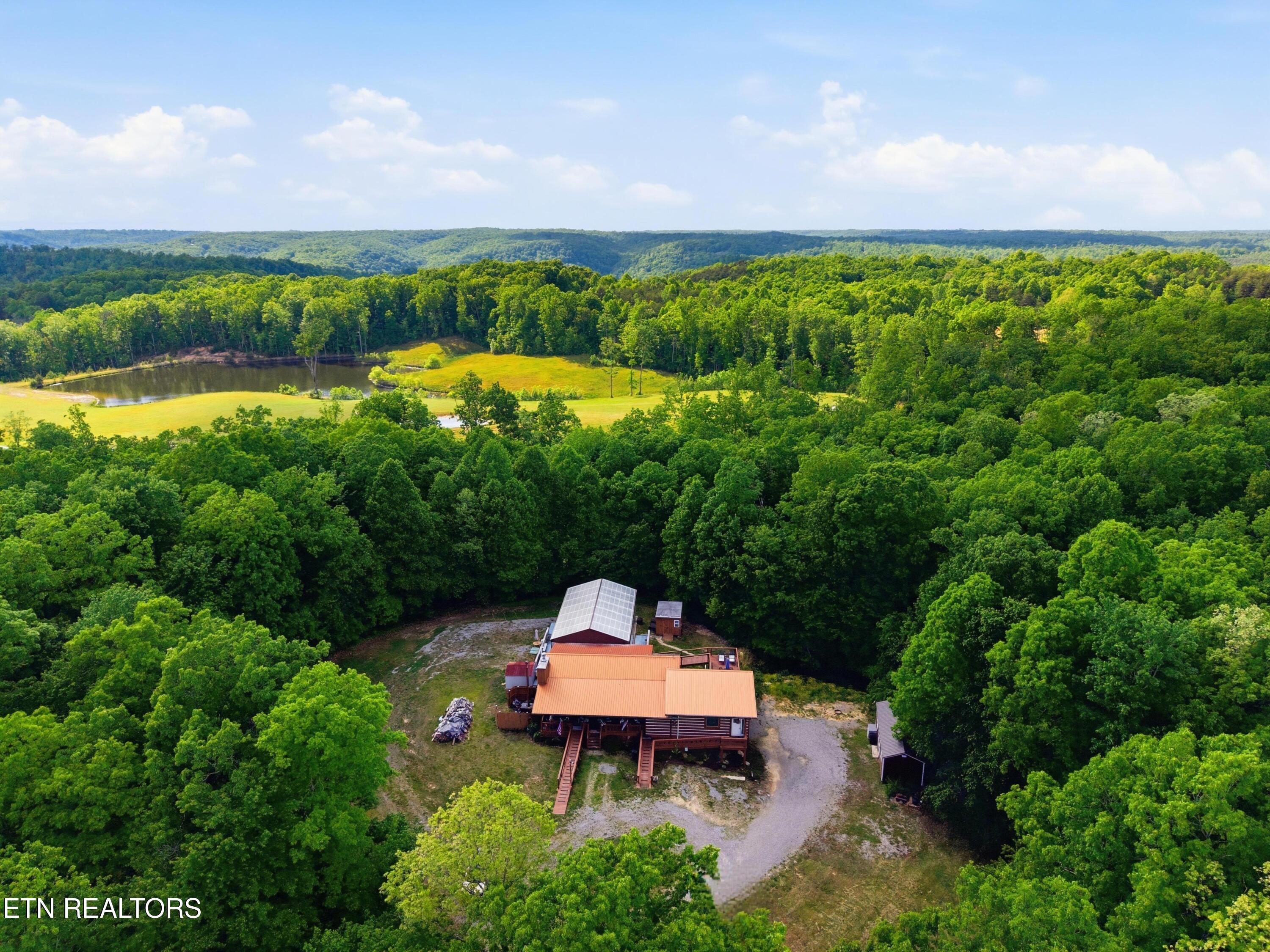 329 B Armstrong Lane Monterey TN 38574