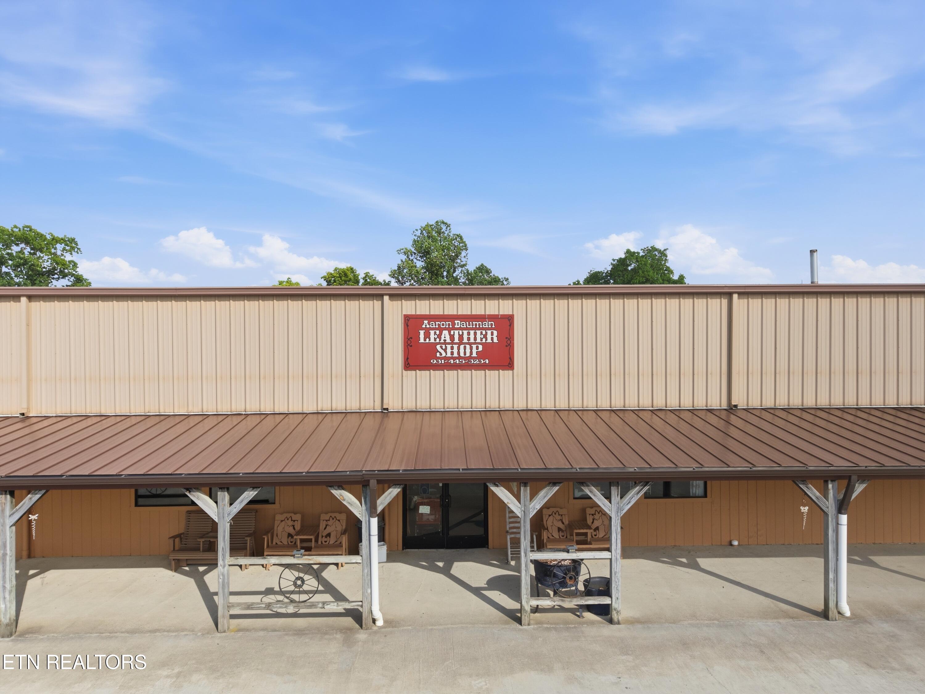 329 B Armstrong Lane Monterey TN 38574