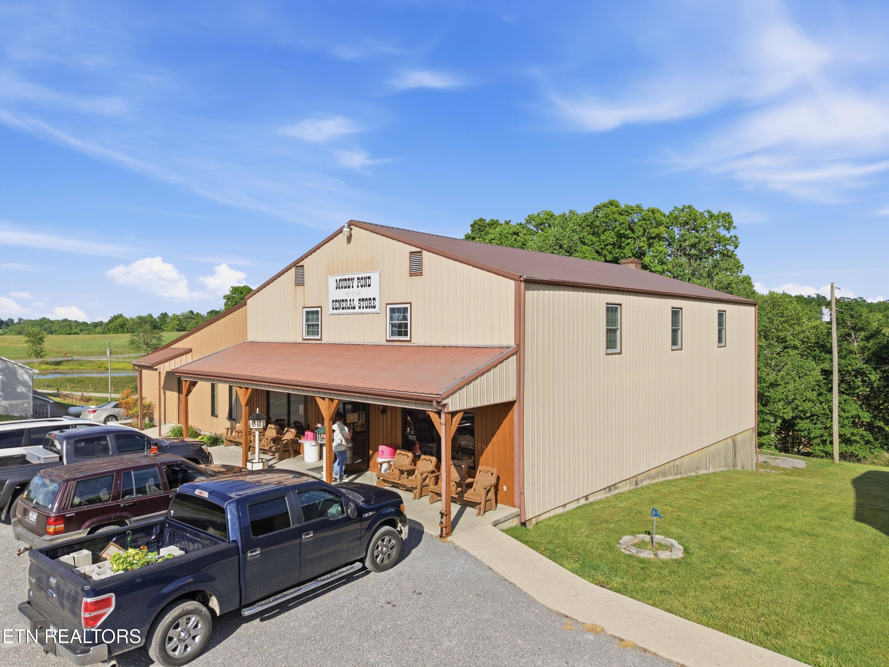 329 B Armstrong Lane Monterey TN 38574