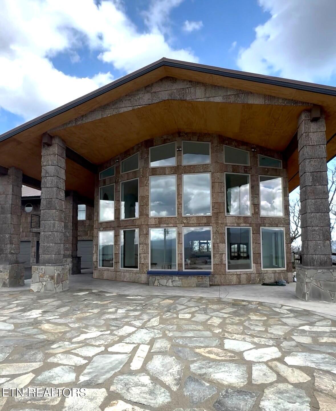 3661 Richardson Cove Road Sevierville TN 37876