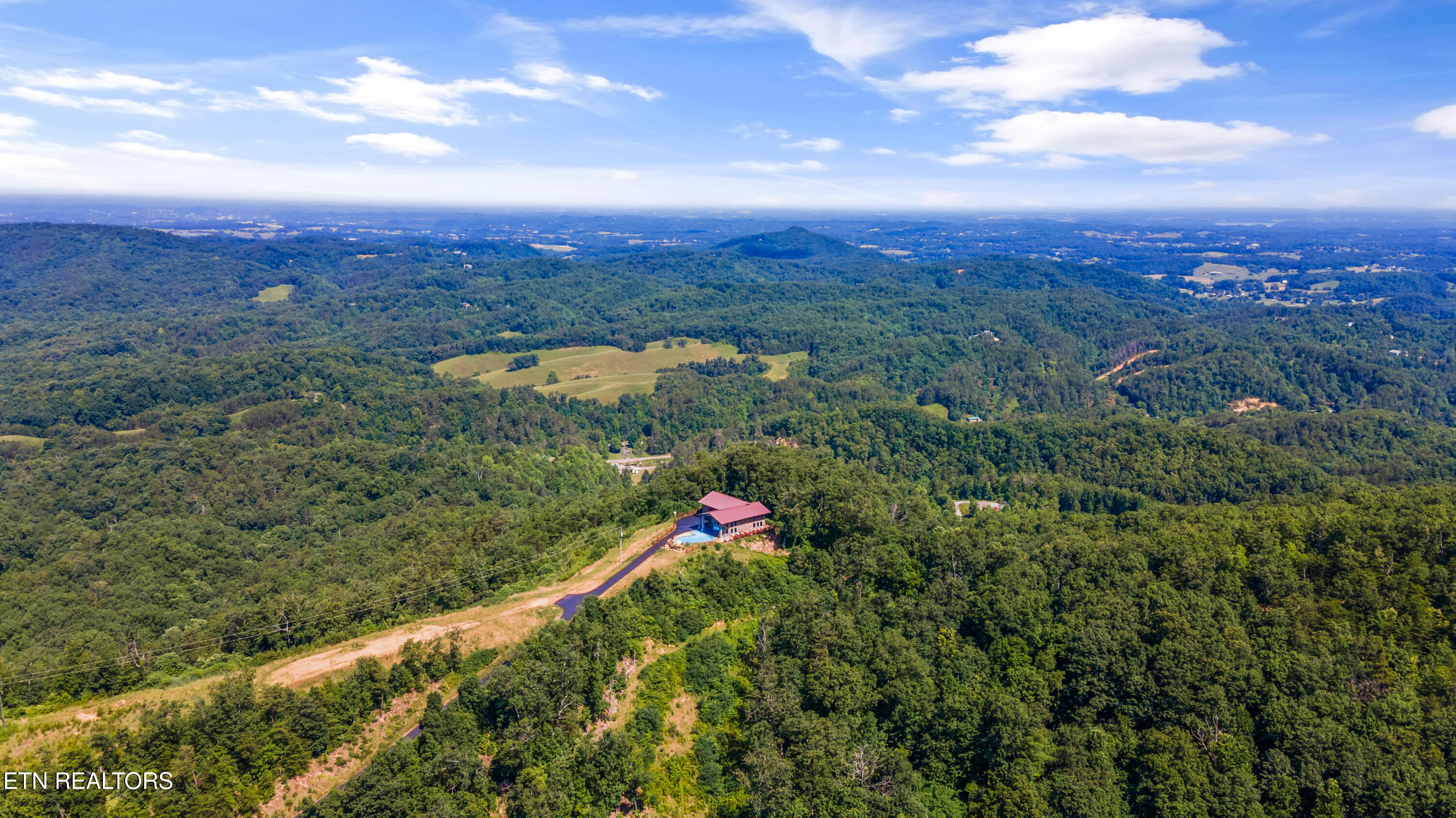 3661 Richardson Cove Road Sevierville TN 37876