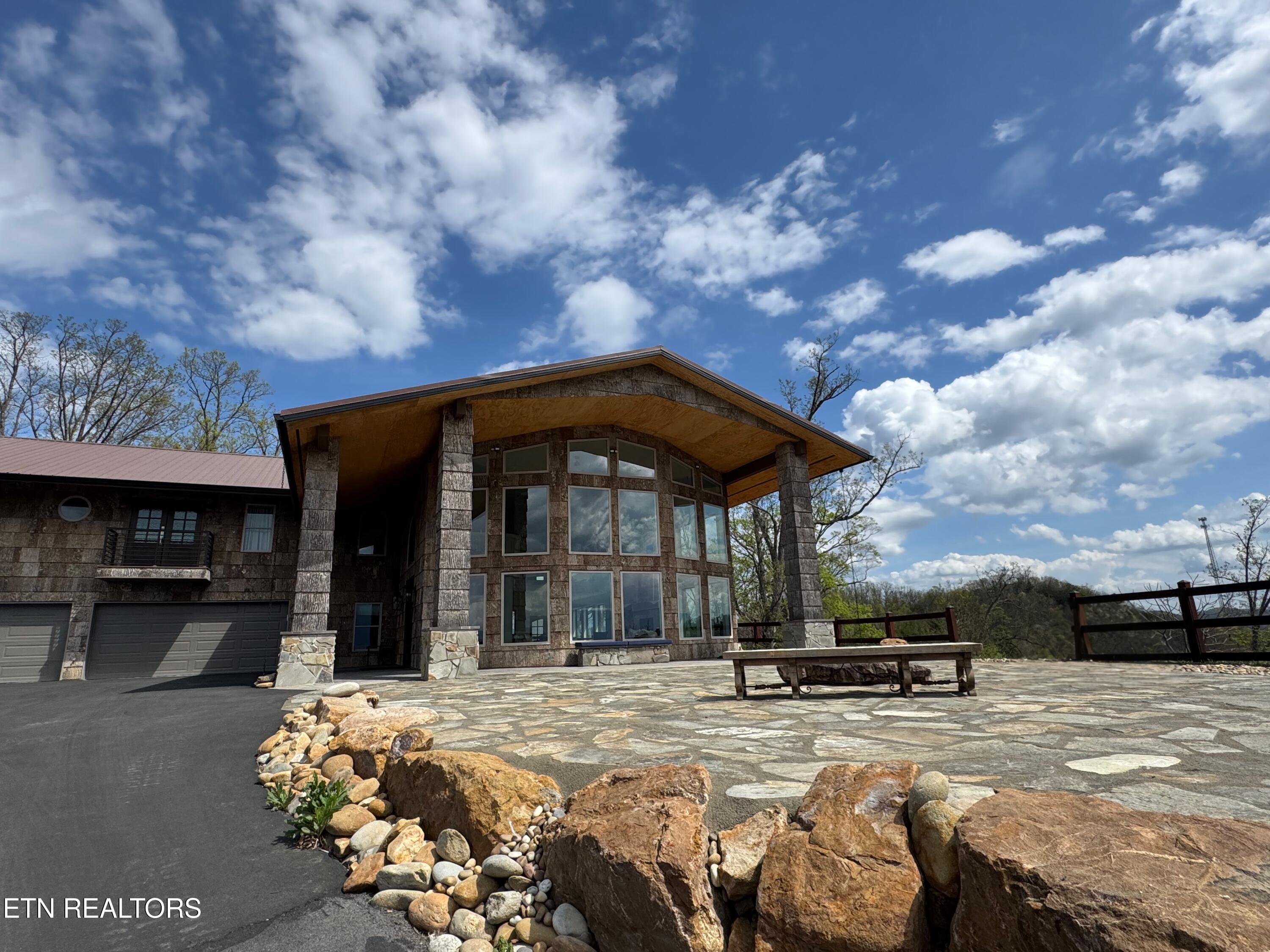 3661 Richardson Cove Road Sevierville TN 37876