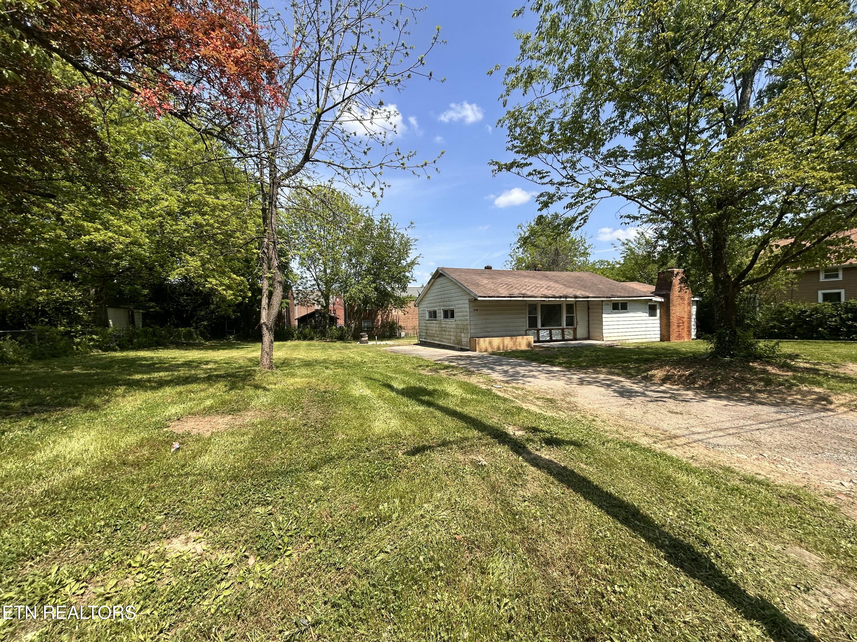 218 Michael Street Knoxville TN 37914