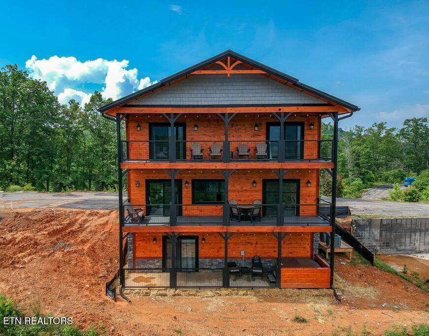 962 Cottage Gardens Way Gatlinburg TN 37738