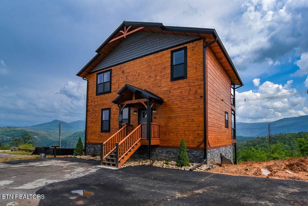 962 Cottage Gardens Way Gatlinburg TN 37738