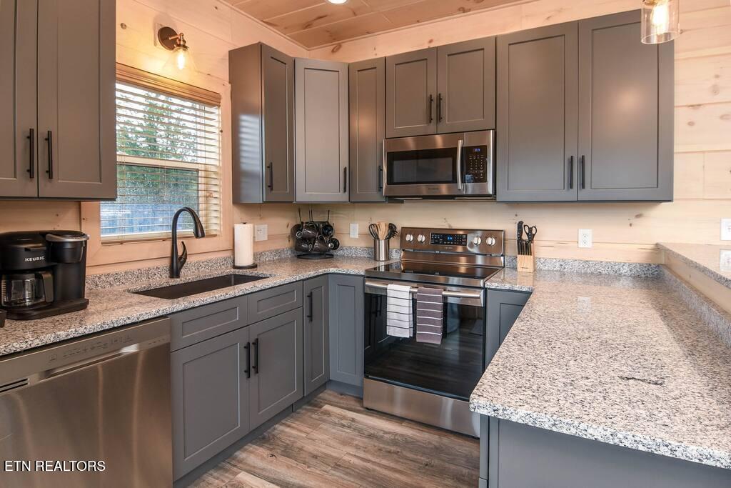 962 Cottage Gardens Way Gatlinburg TN 37738