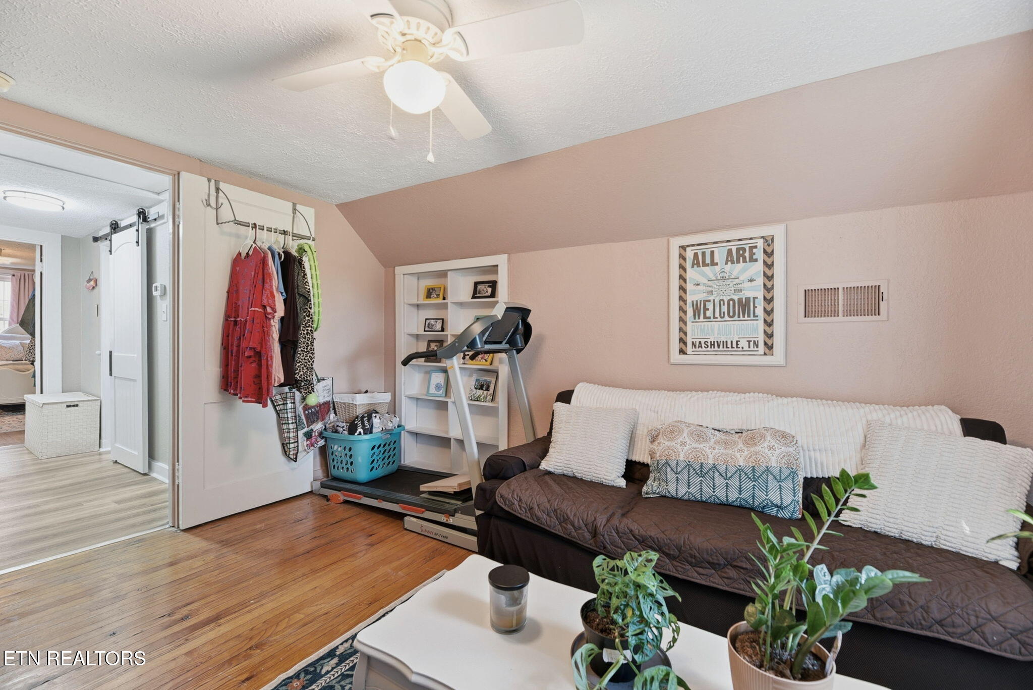 904 Granville Conner Road Powell TN 37849