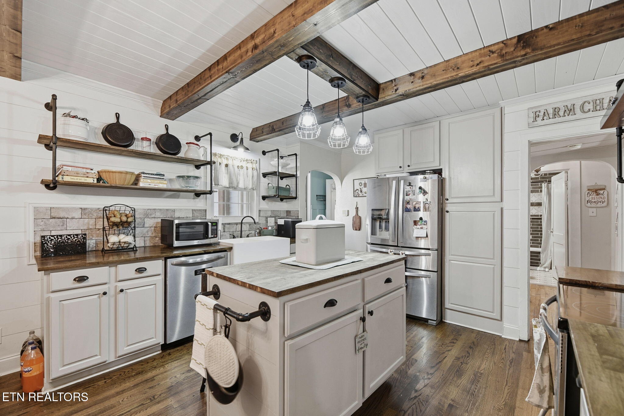 904 Granville Conner Road Powell TN 37849