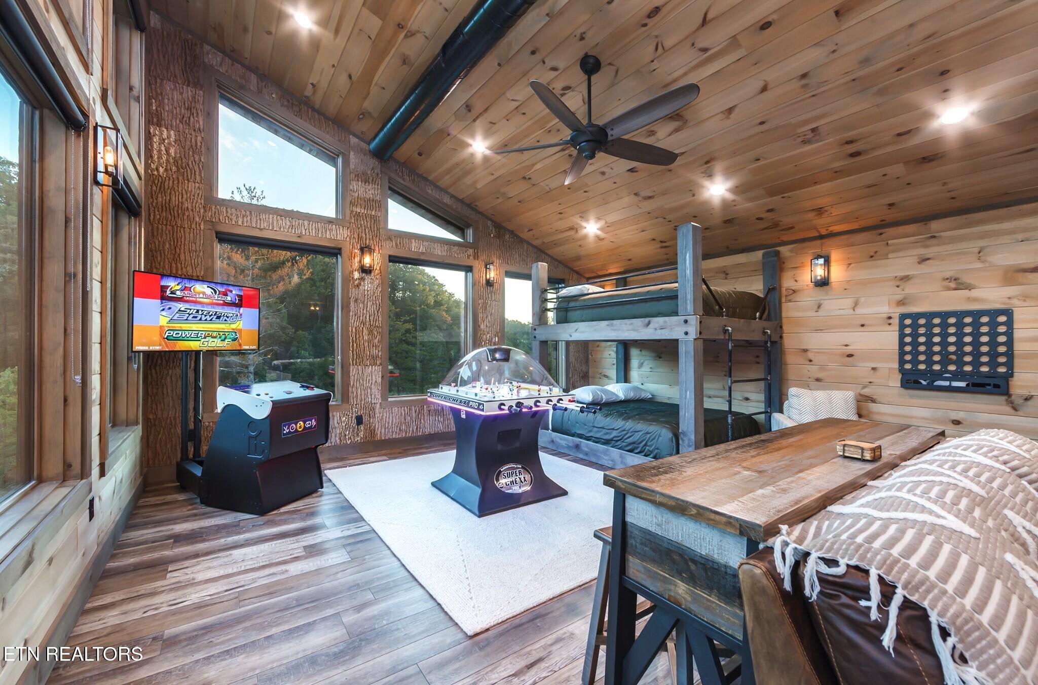 2139 Coopers Hawk Way Sevierville TN 37862