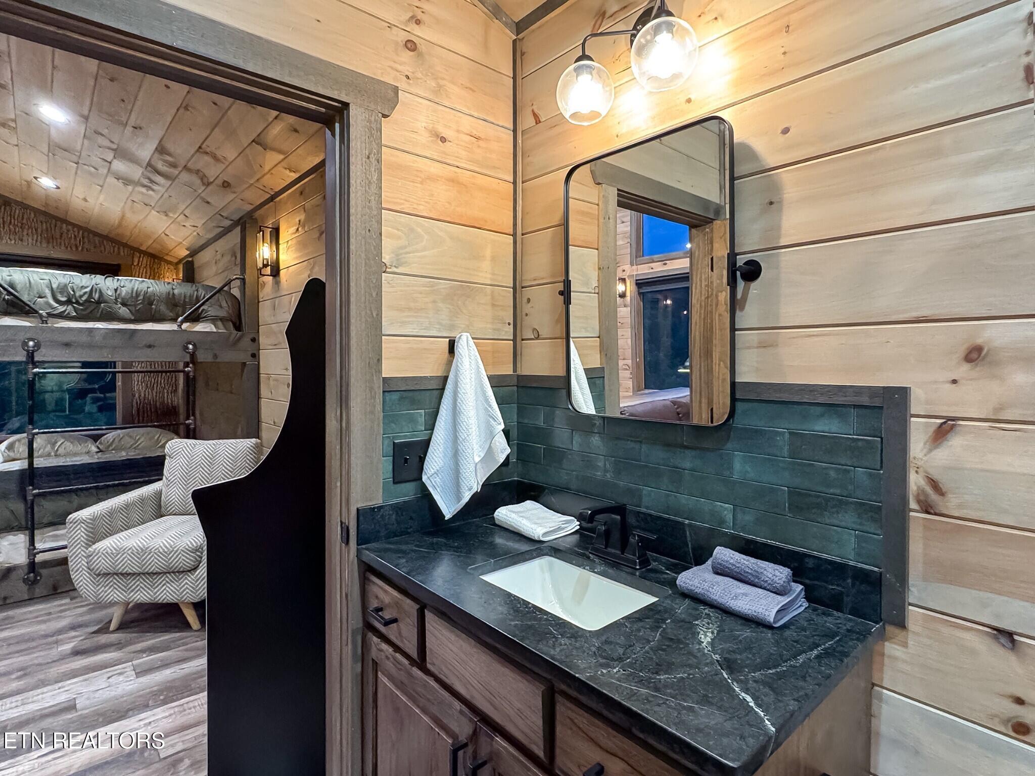 2139 Coopers Hawk Way Sevierville TN 37862