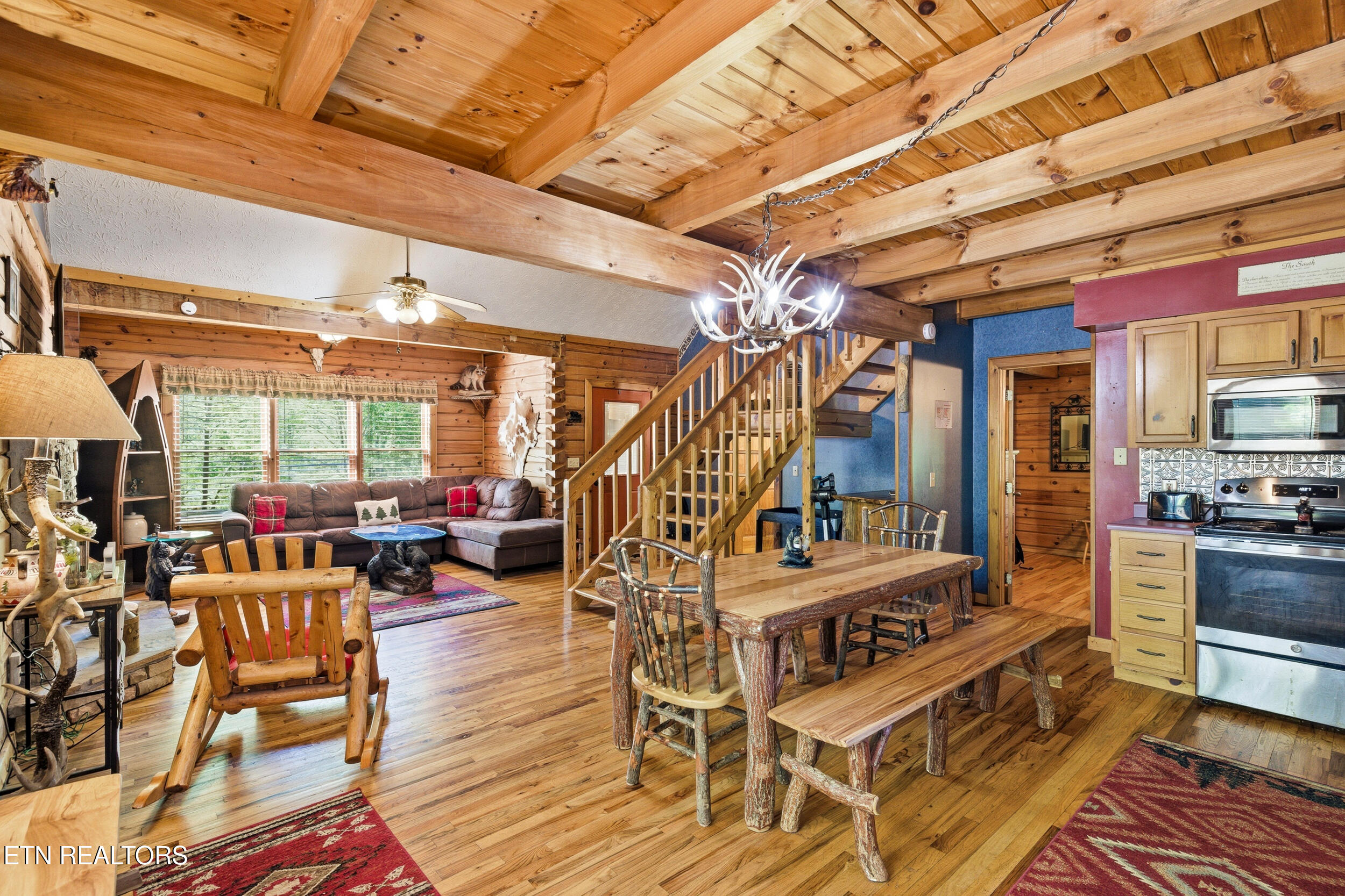 3513 Country Pines Way Sevierville TN 37876