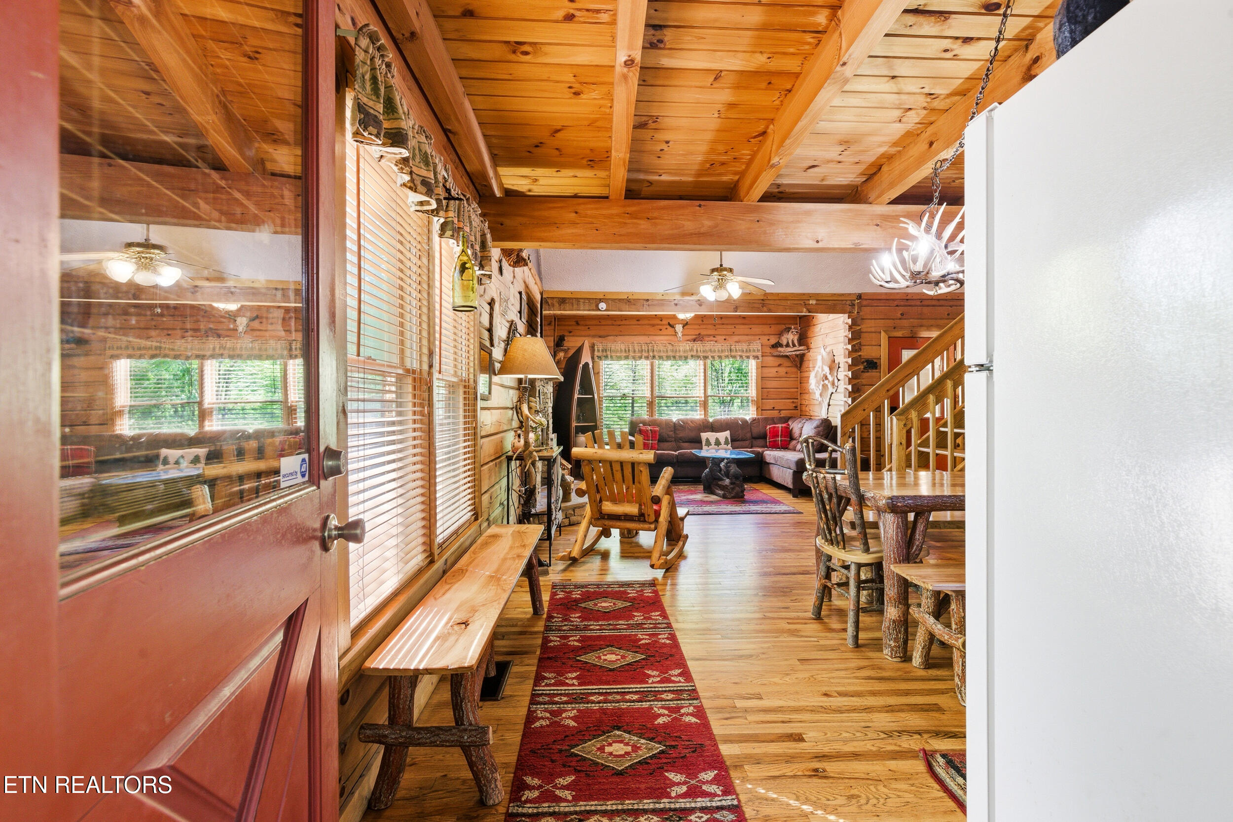 3513 Country Pines Way Sevierville TN 37876
