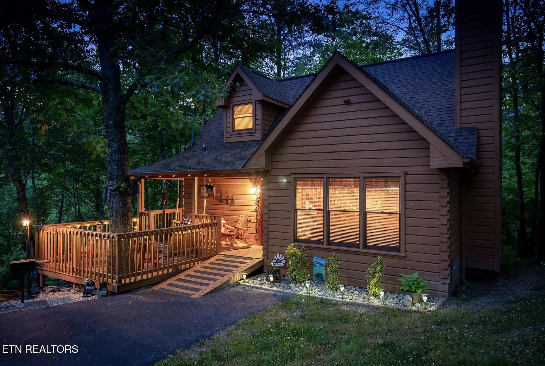 3513 Country Pines Way Sevierville TN 37876