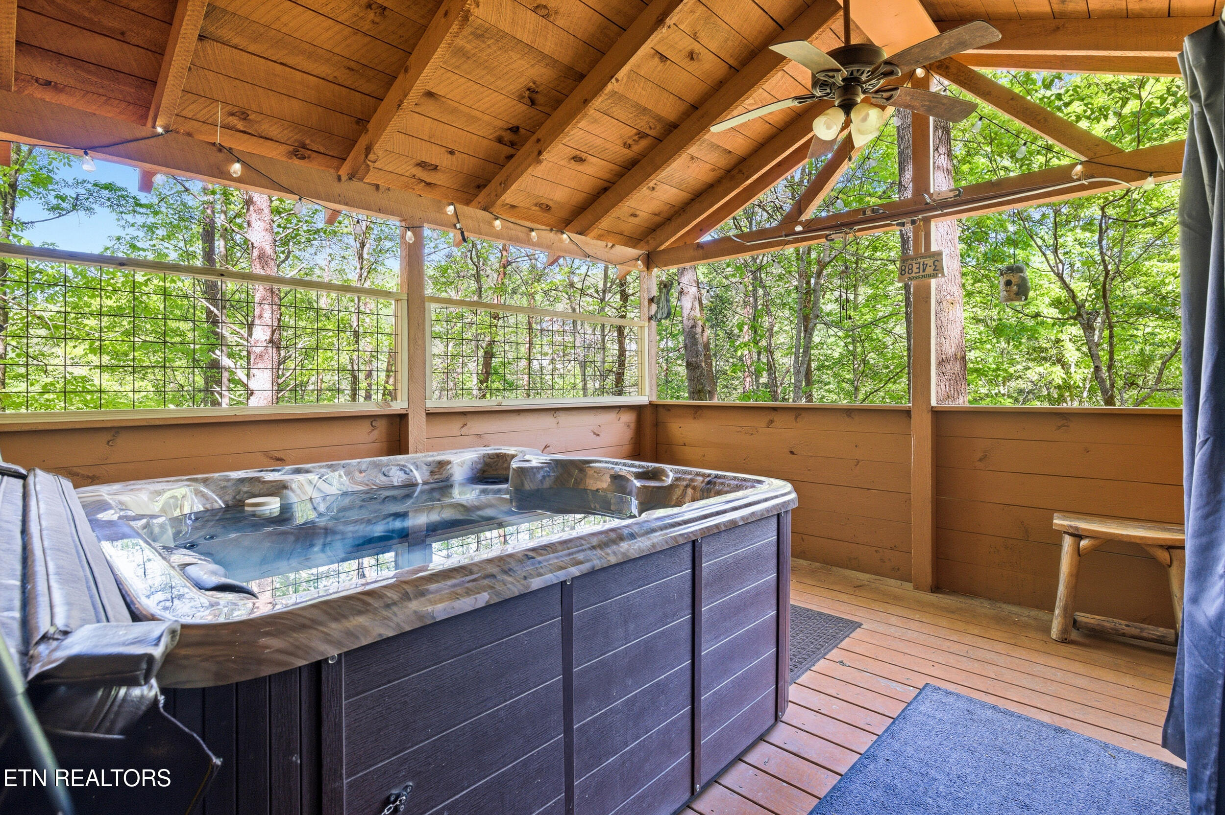 3513 Country Pines Way Sevierville TN 37876