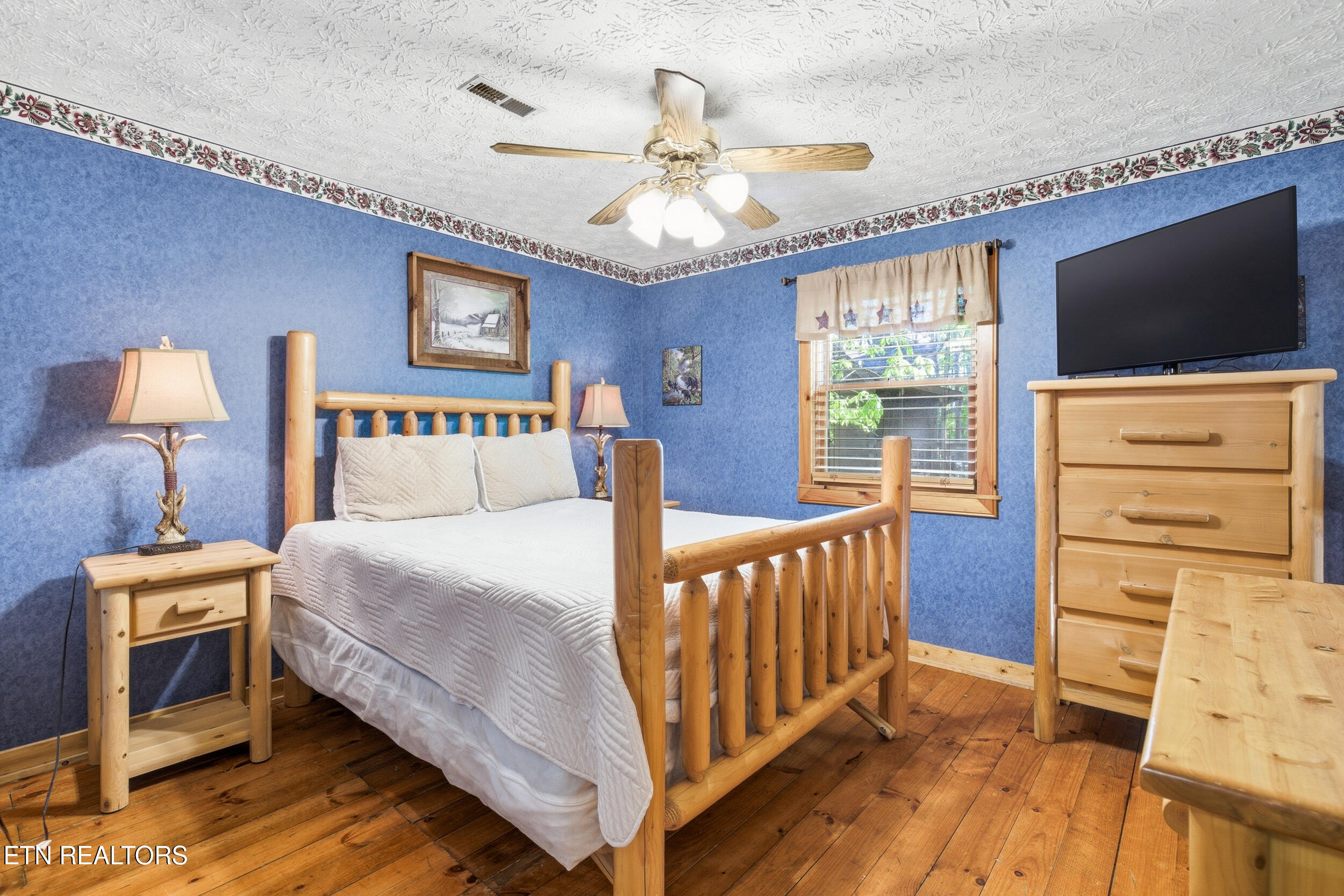 3513 Country Pines Way Sevierville TN 37876