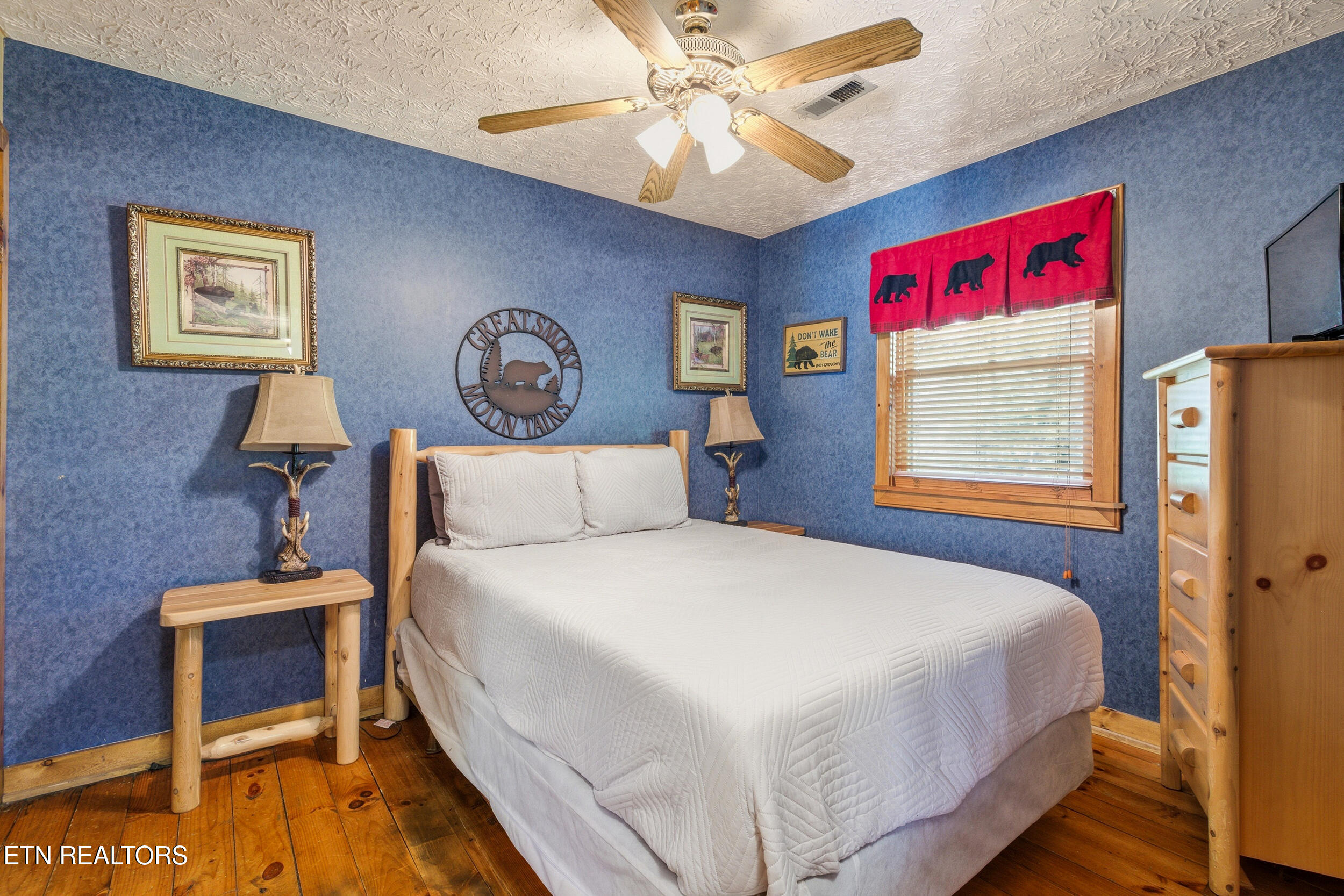 3513 Country Pines Way Sevierville TN 37876