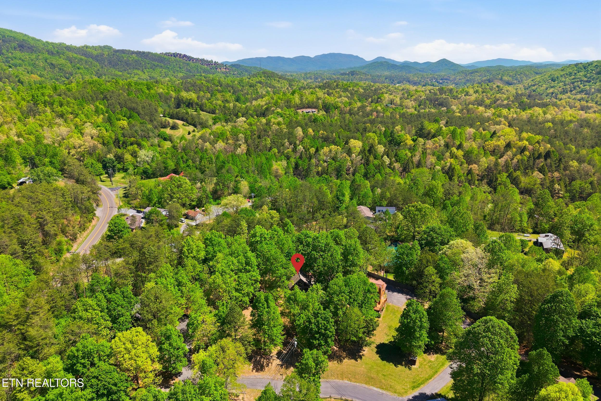 3513 Country Pines Way Sevierville TN 37876