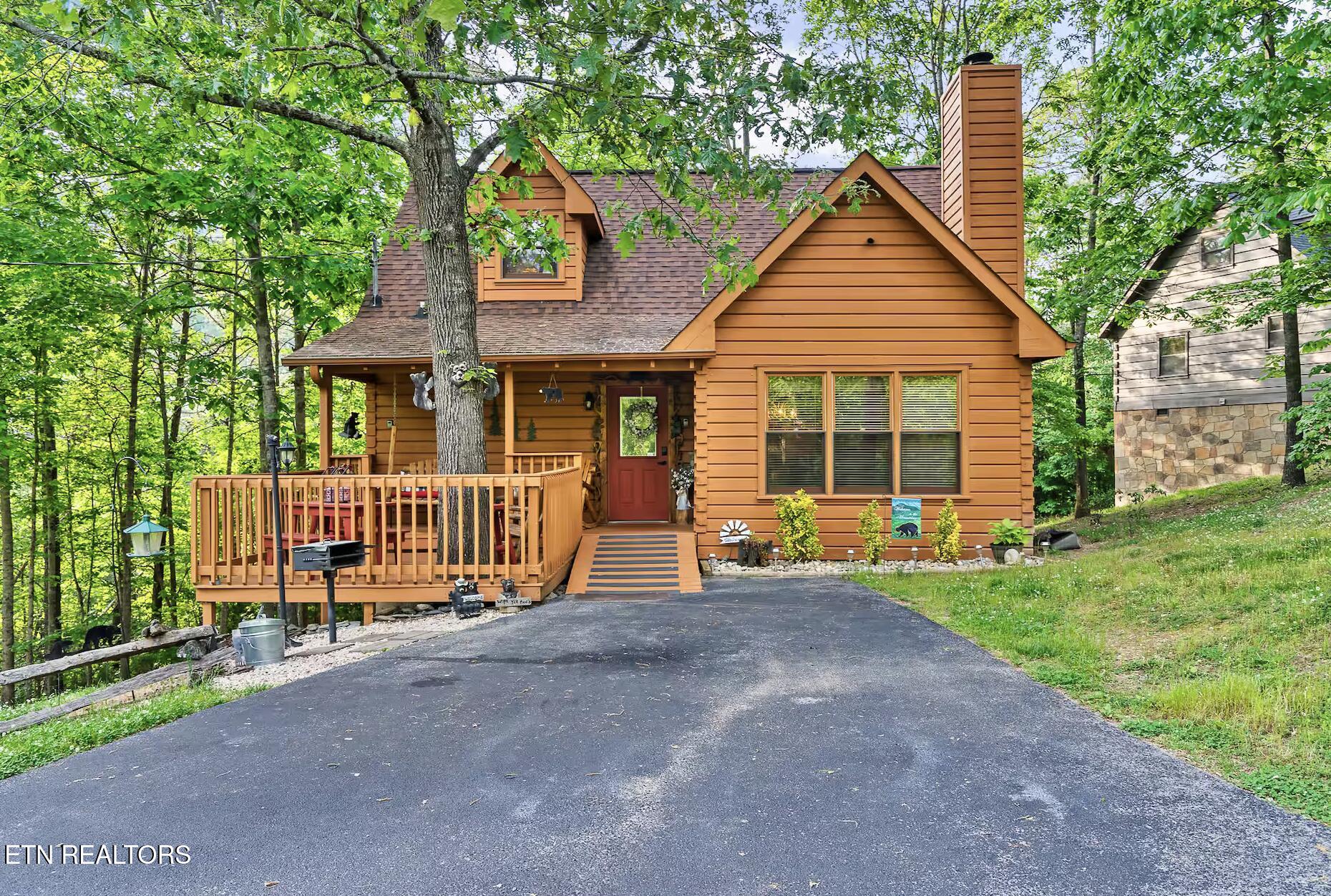 3513 Country Pines Way Sevierville TN 37876