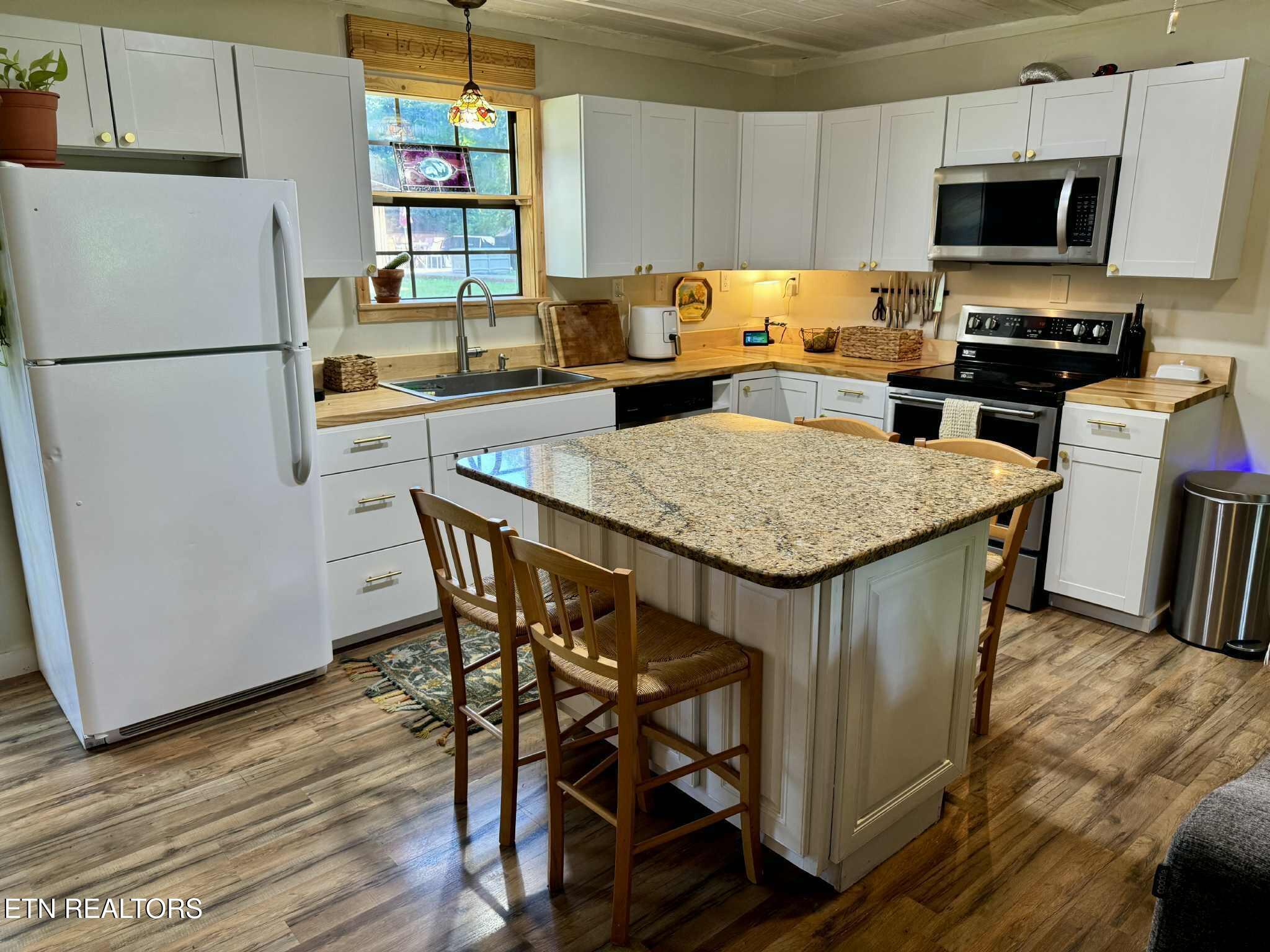 105 Lakeshore View Drive Kingston TN 37763