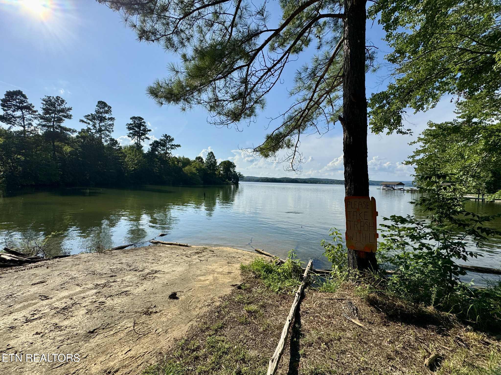 105 Lakeshore View Drive Kingston TN 37763
