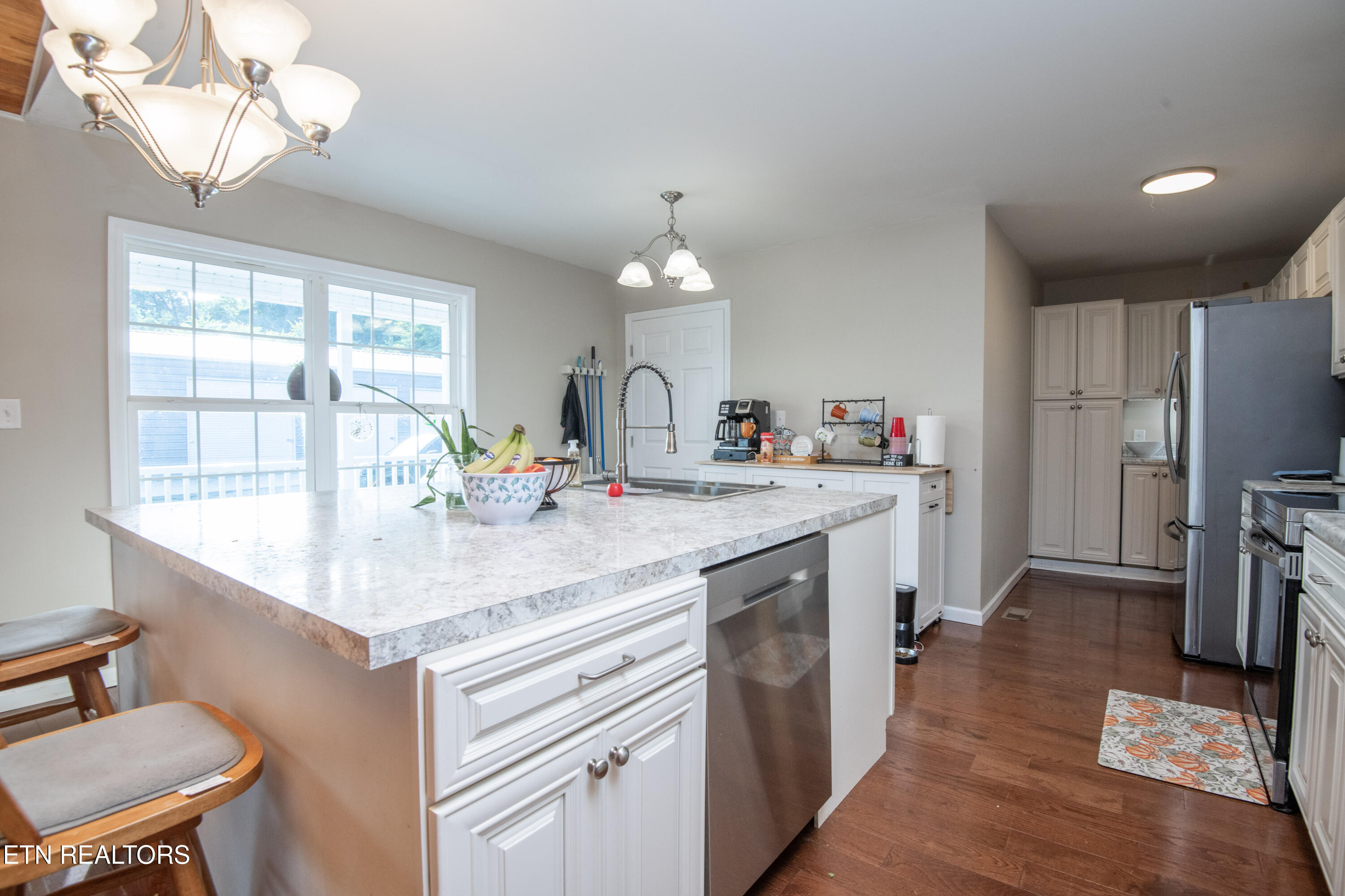 777 Cress Lane Lenoir City TN 37772