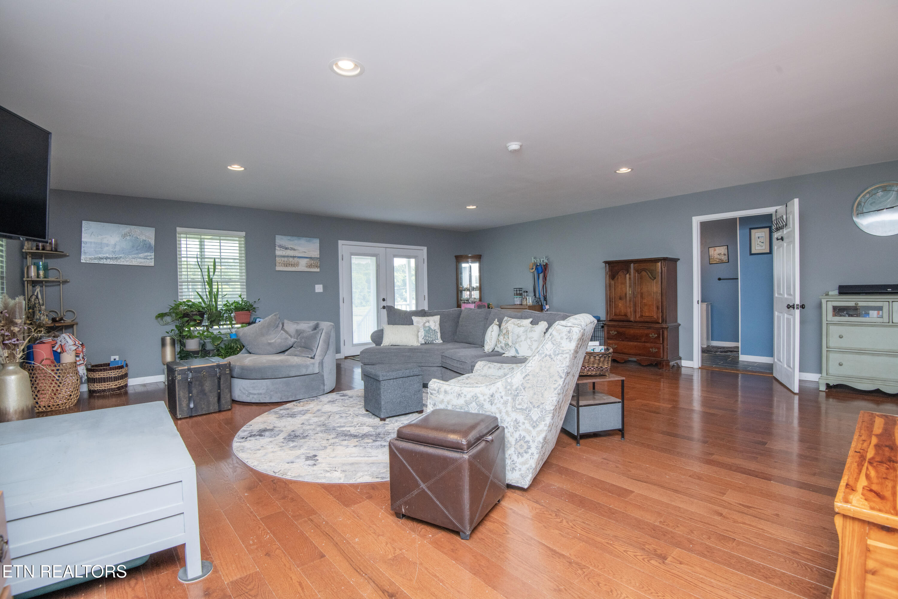 777 Cress Lane Lenoir City TN 37772